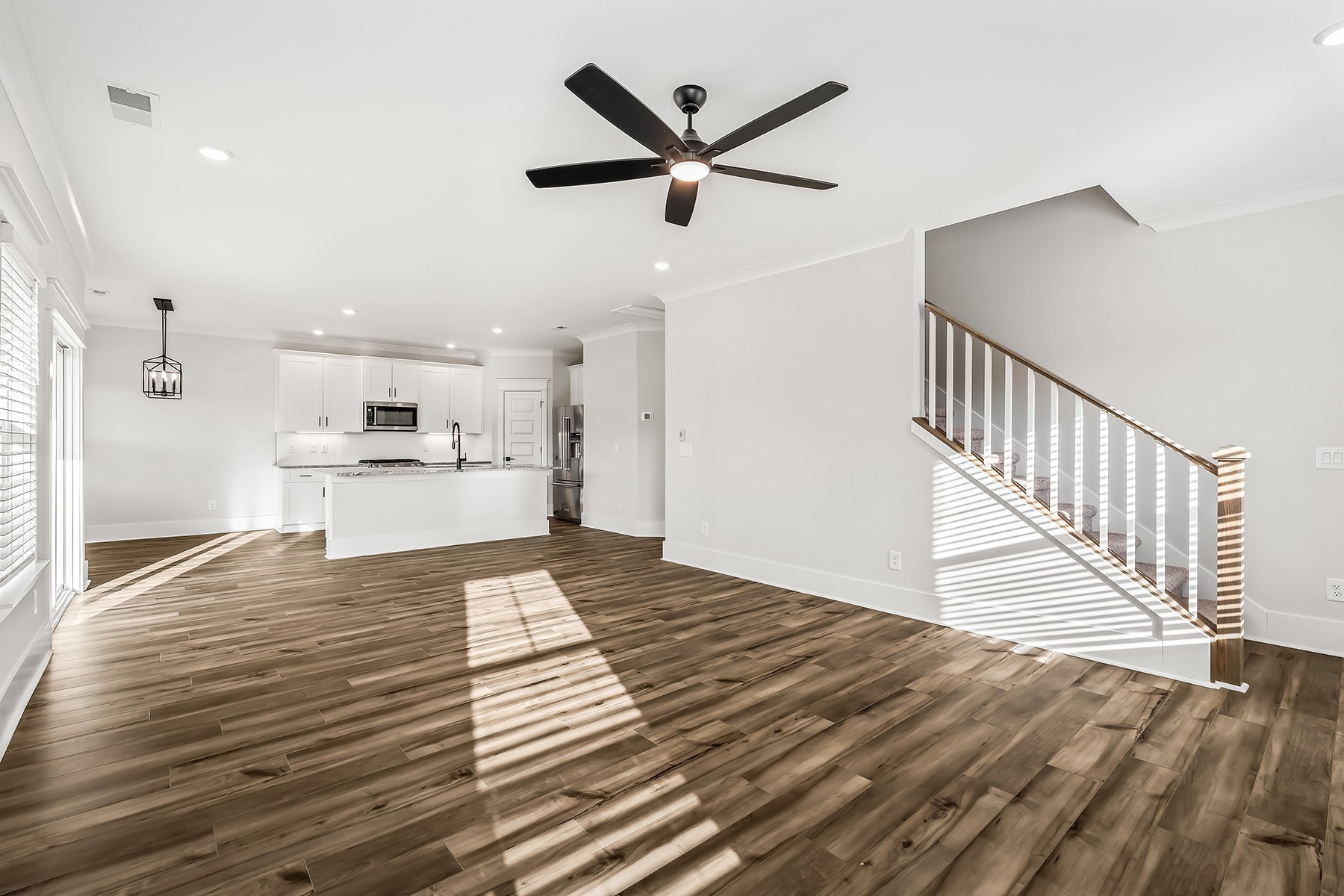 528 Kingwood Lane Property Photo 4