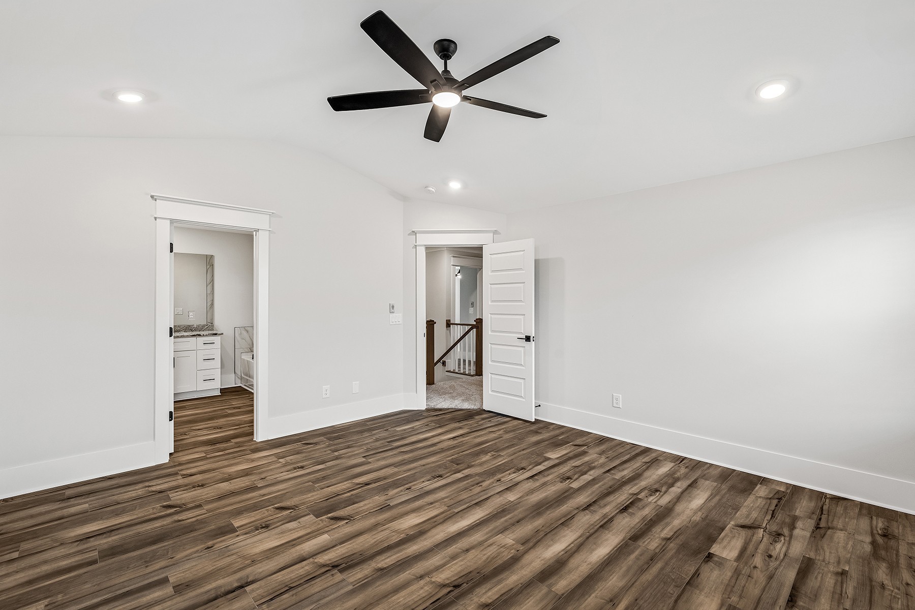 528 Kingwood Lane Property Photo 10