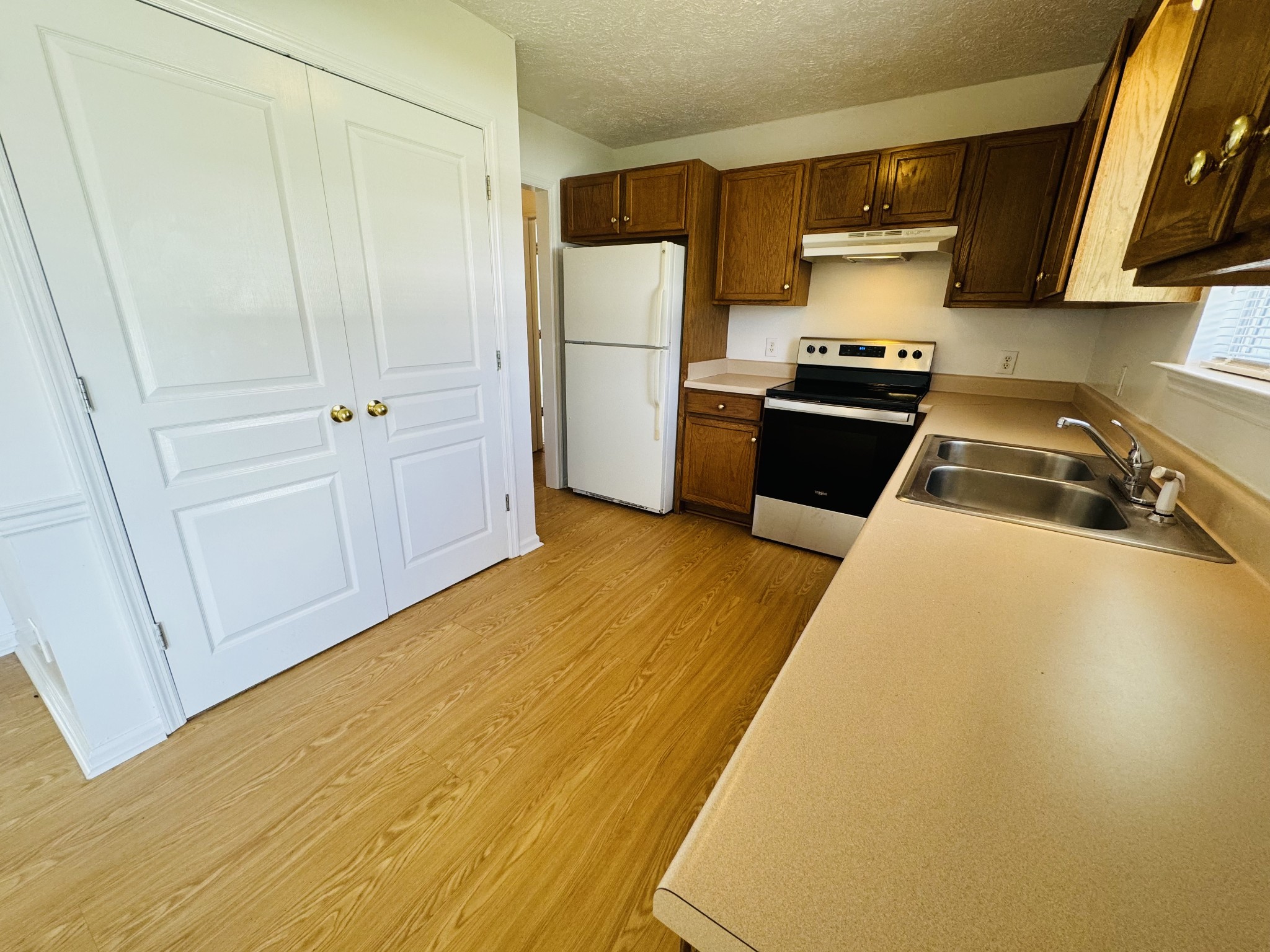 2507 Floyd Ave Property Photo 6