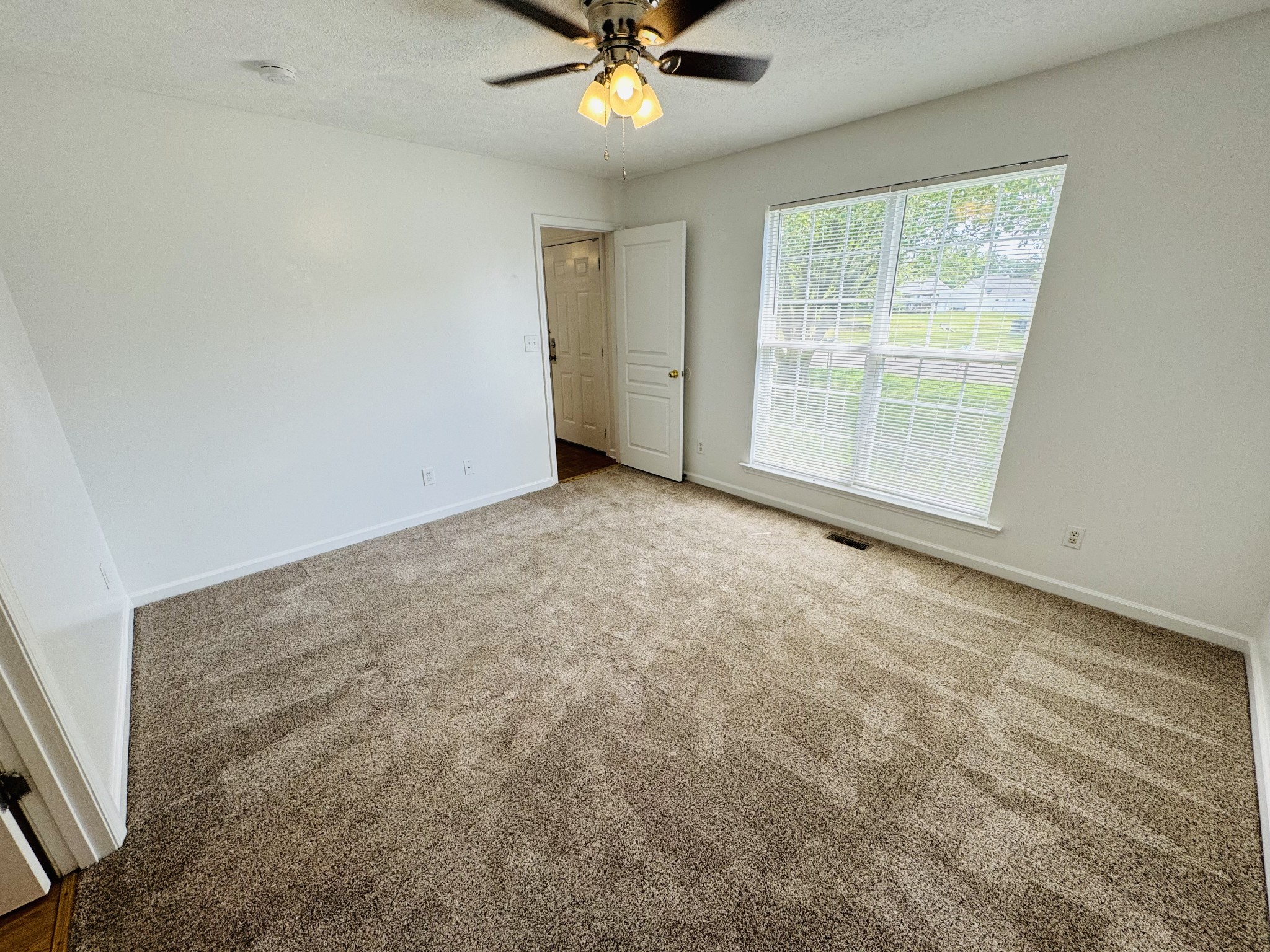 2507 Floyd Ave Property Photo 11