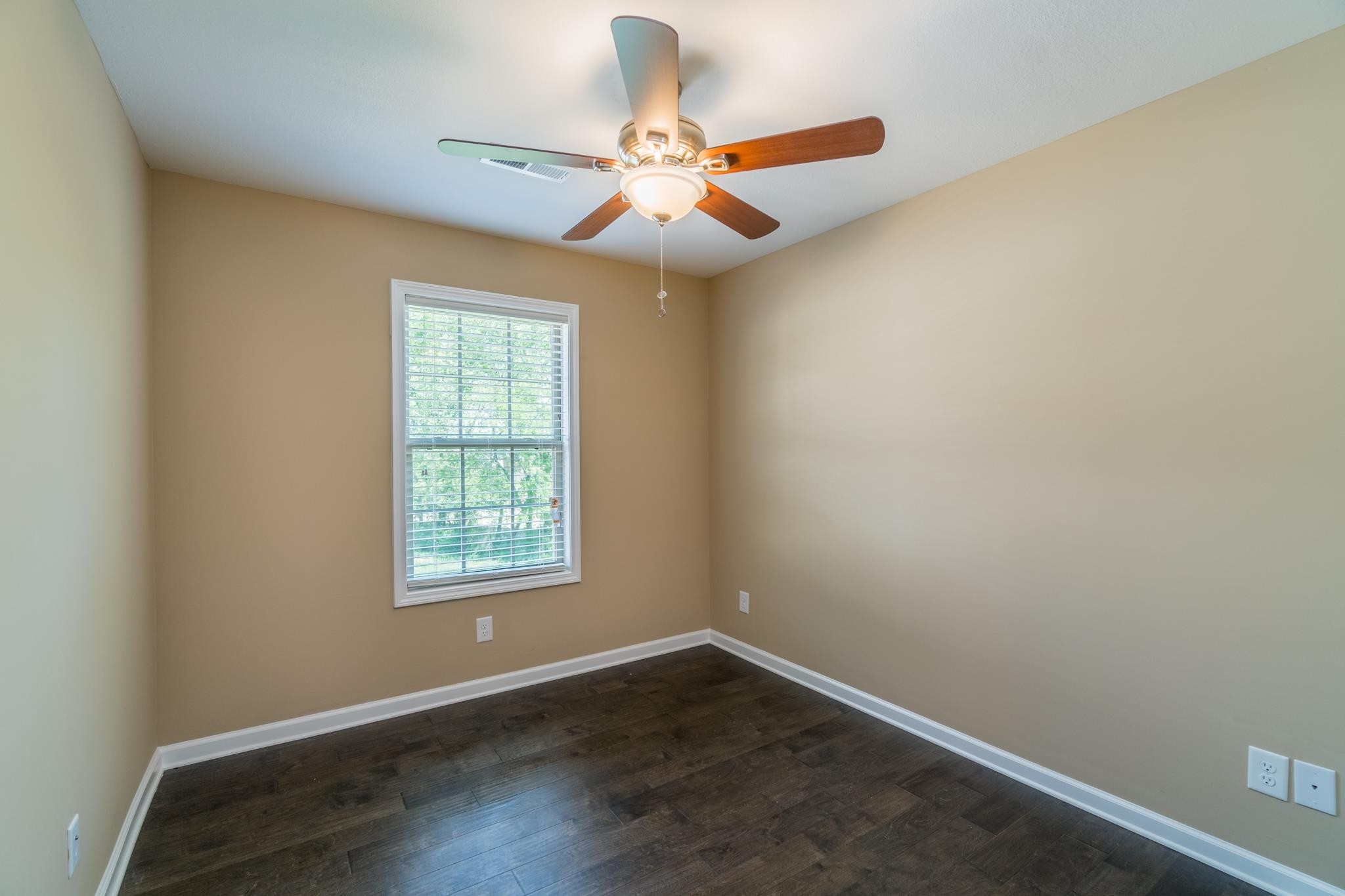 1611 Railton Ct Property Photo 6