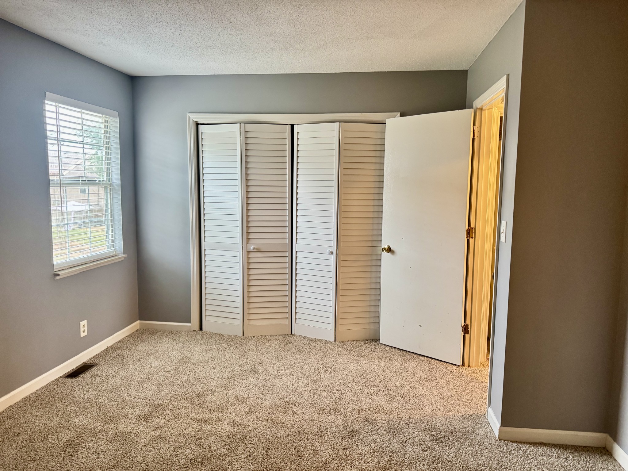 111 Carriage Place Property Photo 18