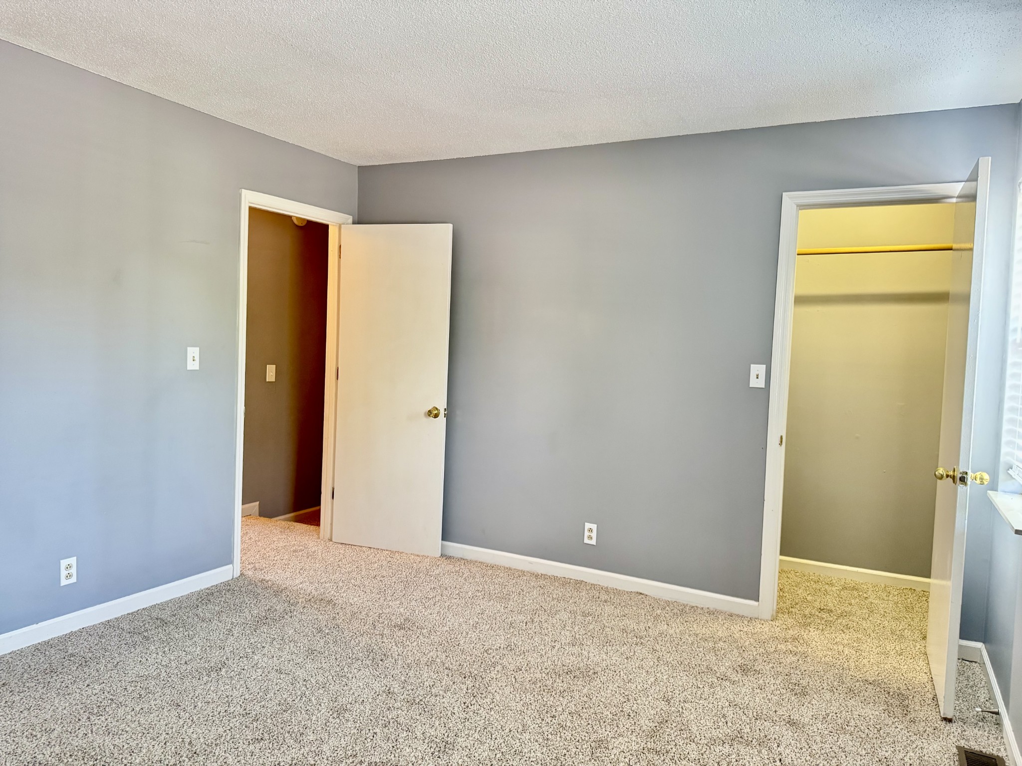 111 Carriage Place Property Photo 24