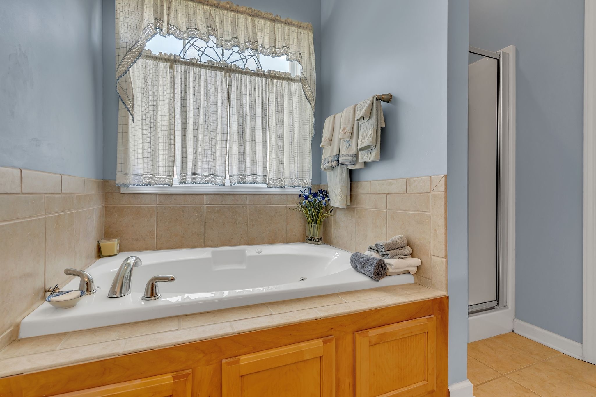 1008 Graceland Way Property Photo 28