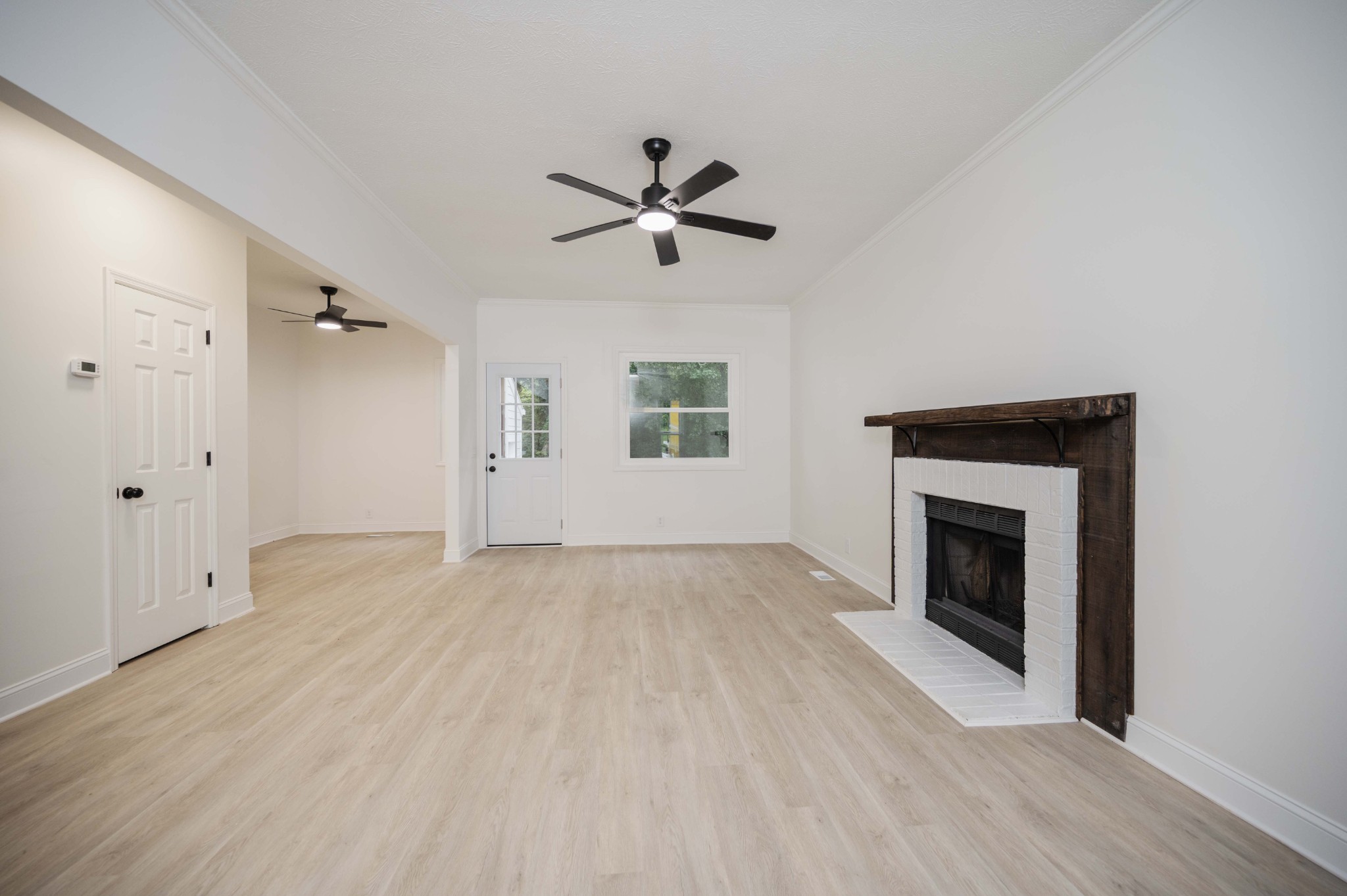 4037 Calumet Dr Property Photo 4