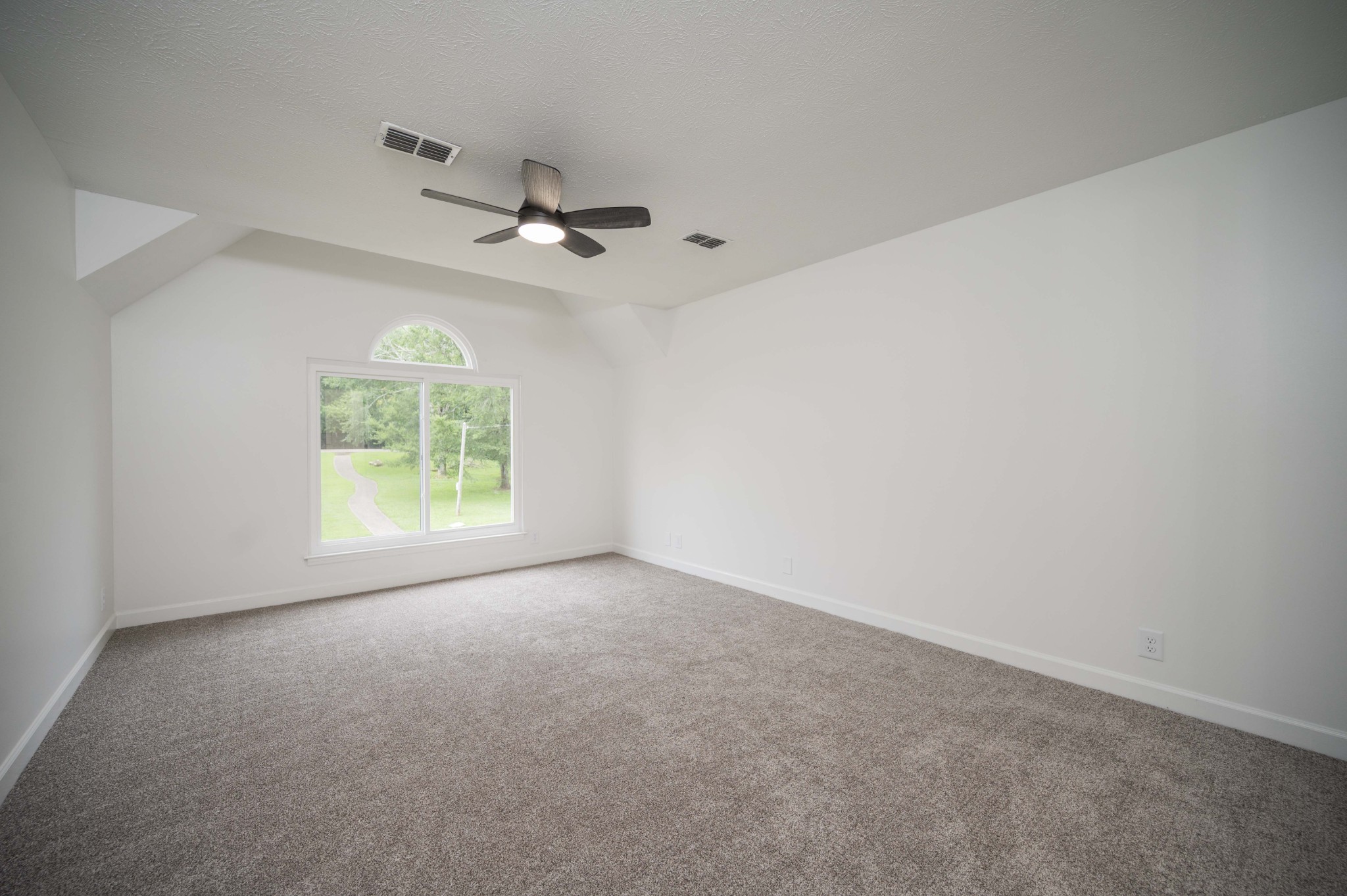 4037 Calumet Dr Property Photo 19