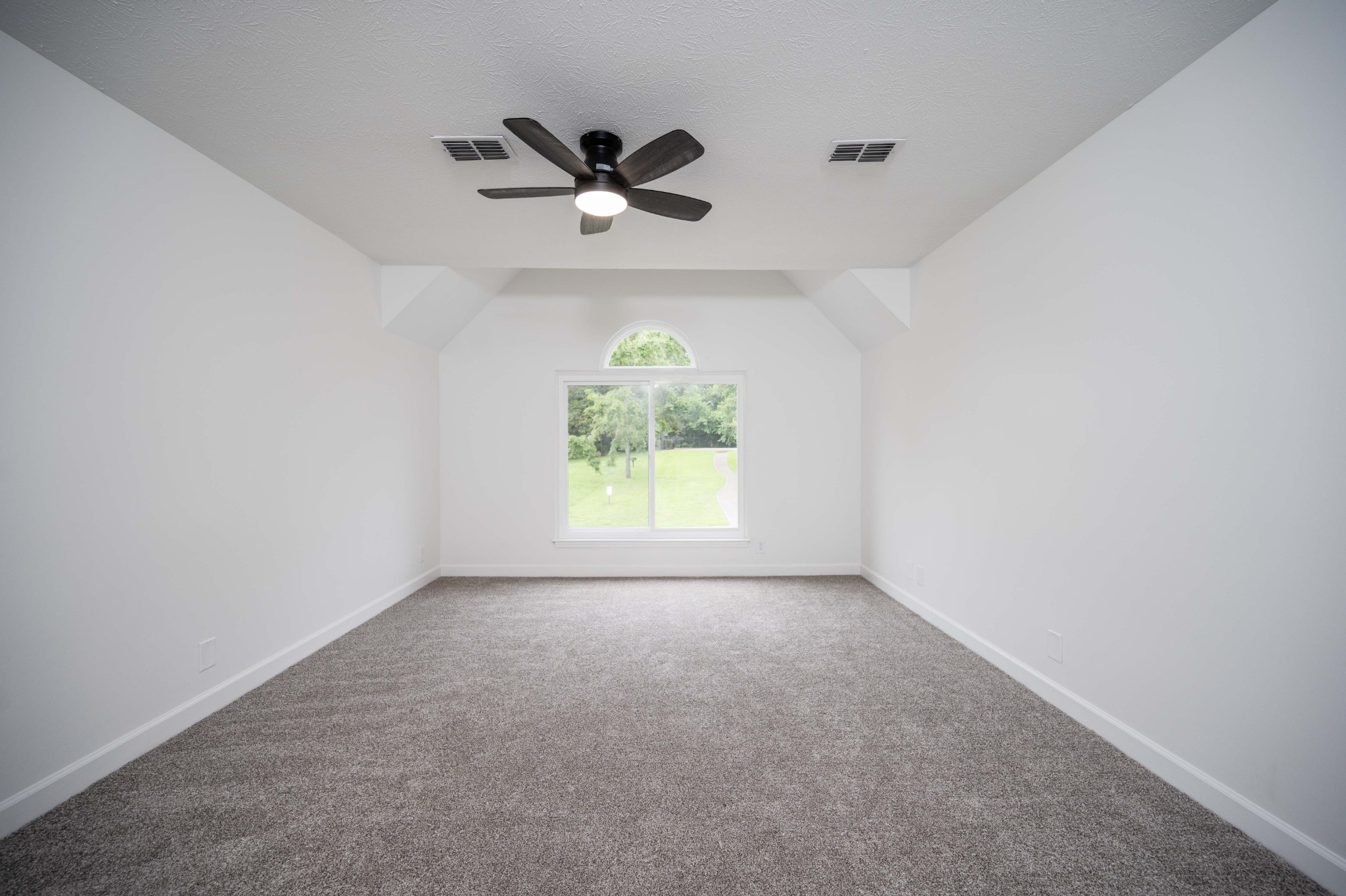 4037 Calumet Dr Property Photo 20