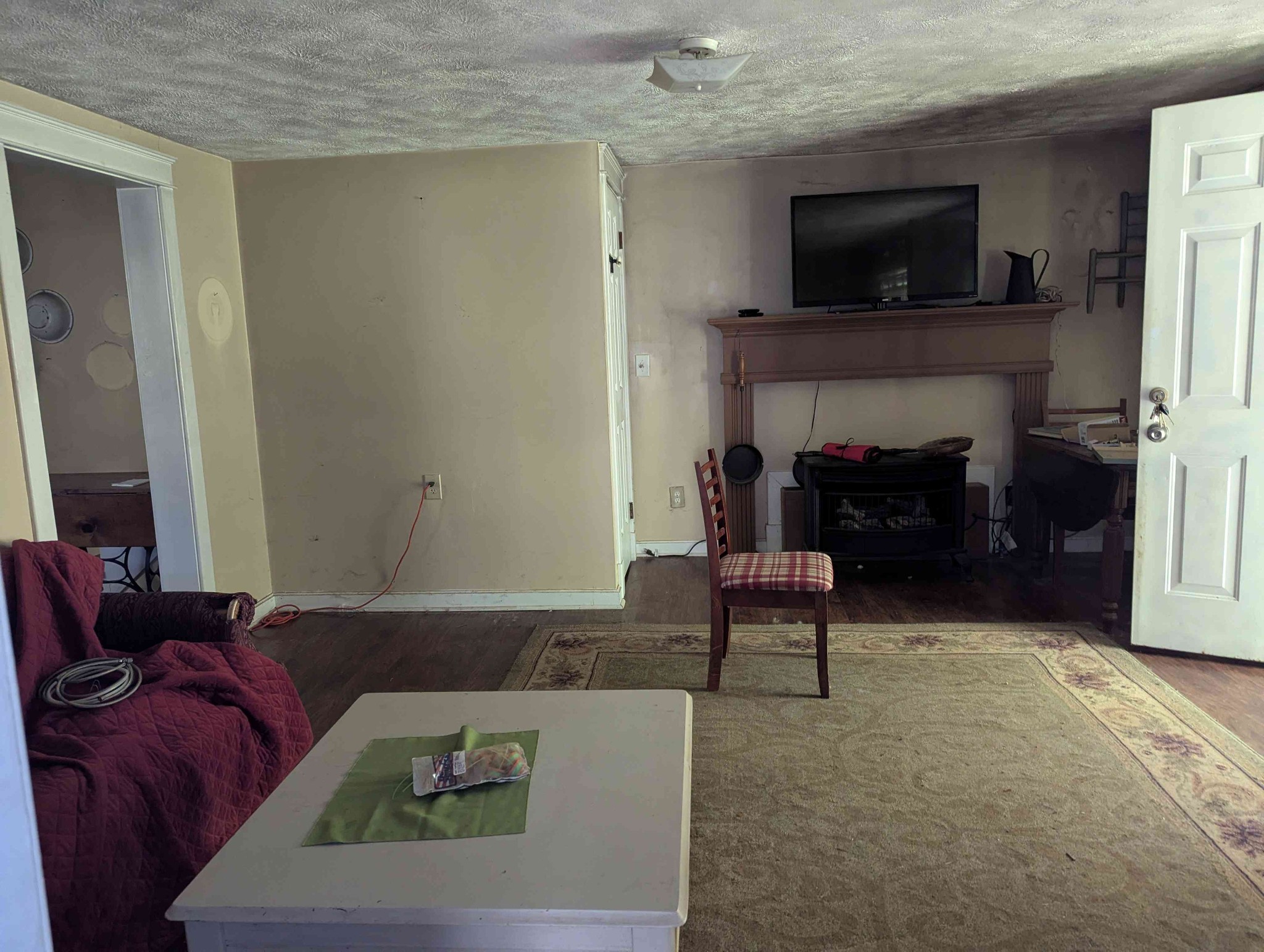 304 Fox Hollow Rd Property Photo 4
