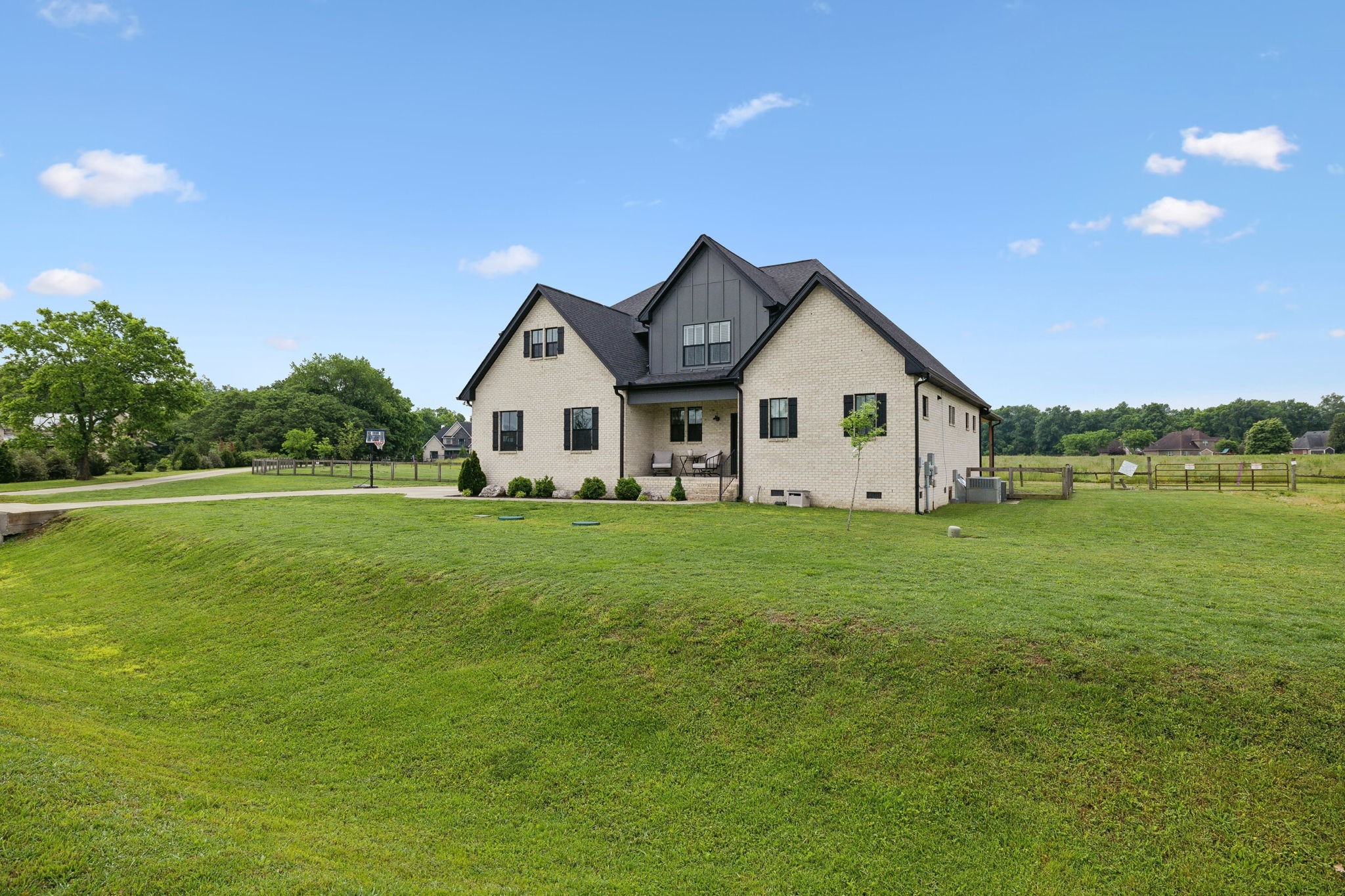 108 Hawksbeard Ct Property Photo 1
