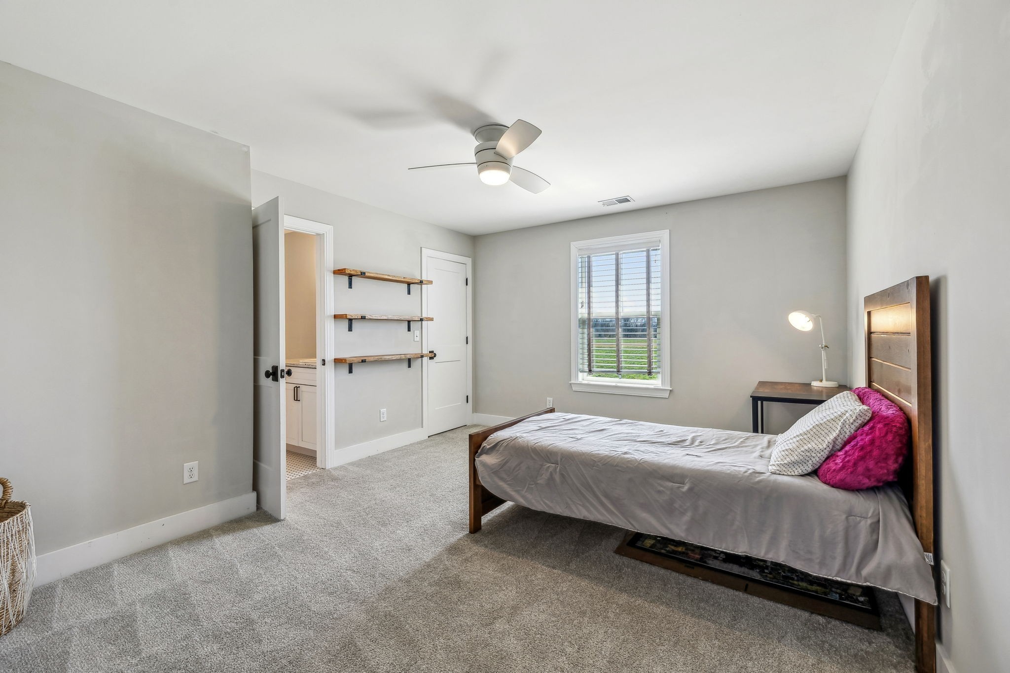108 Hawksbeard Ct Property Photo 32