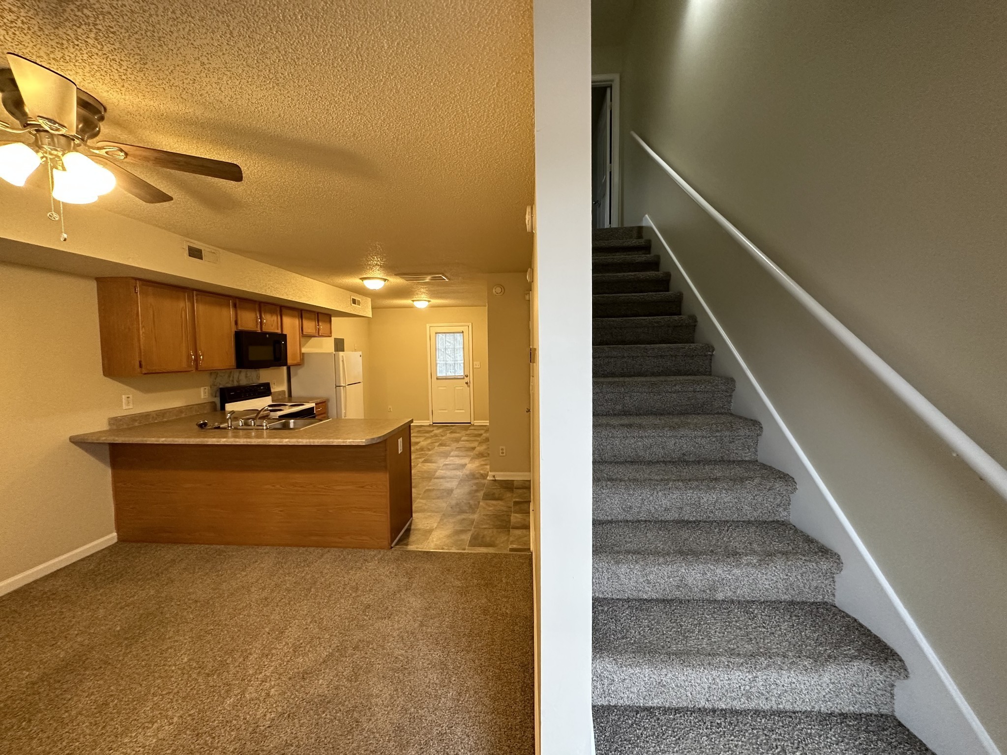 3822 Jockey Drive Property Photo 2