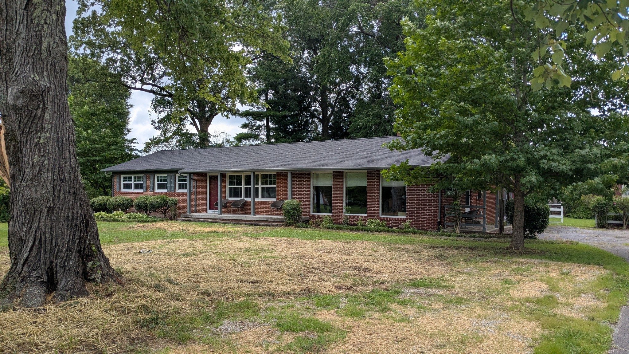 1215 Meadow Rd Property Photo 1