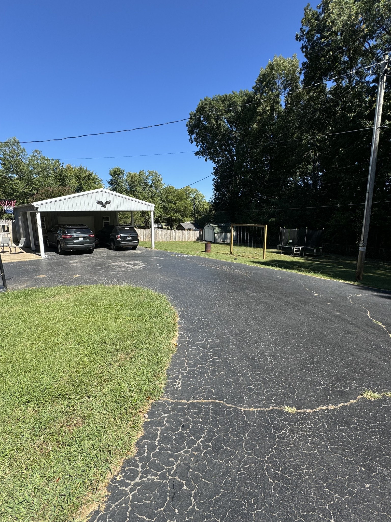 1304 Ellington Dr Property Photo 15