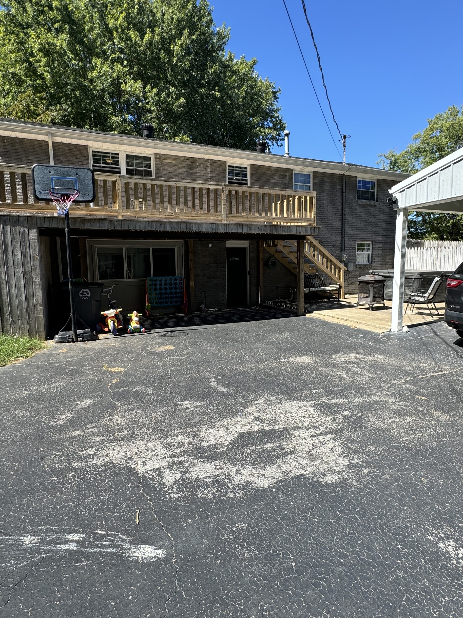 1304 Ellington Dr Property Photo 16