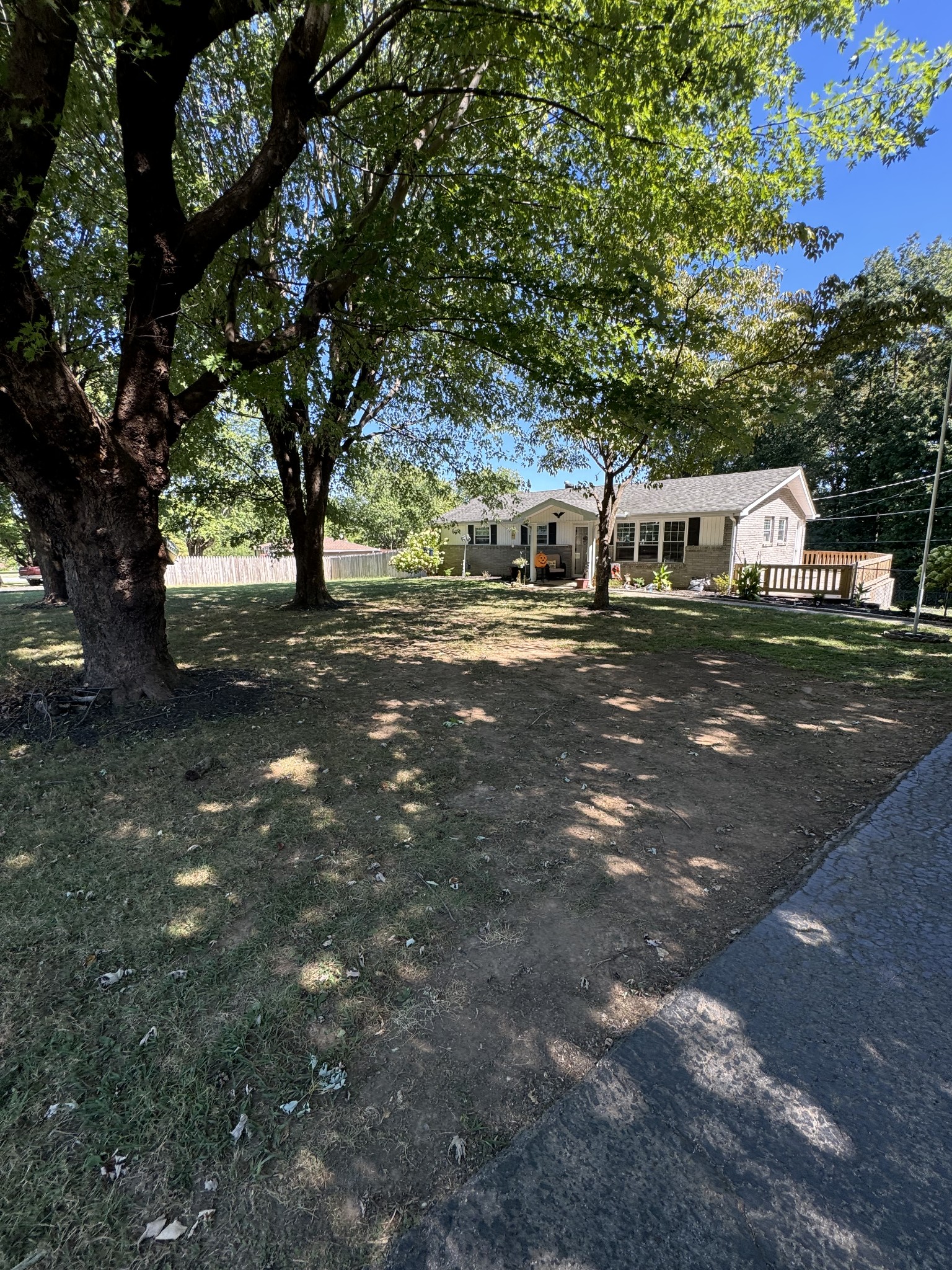 1304 Ellington Dr Property Photo 20