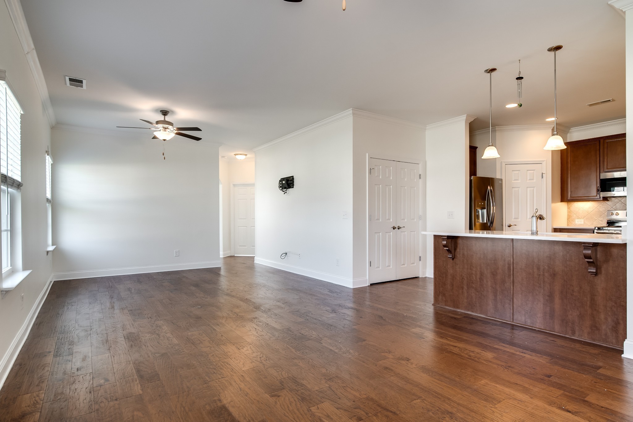 1647 Foston Ln Property Photo 10