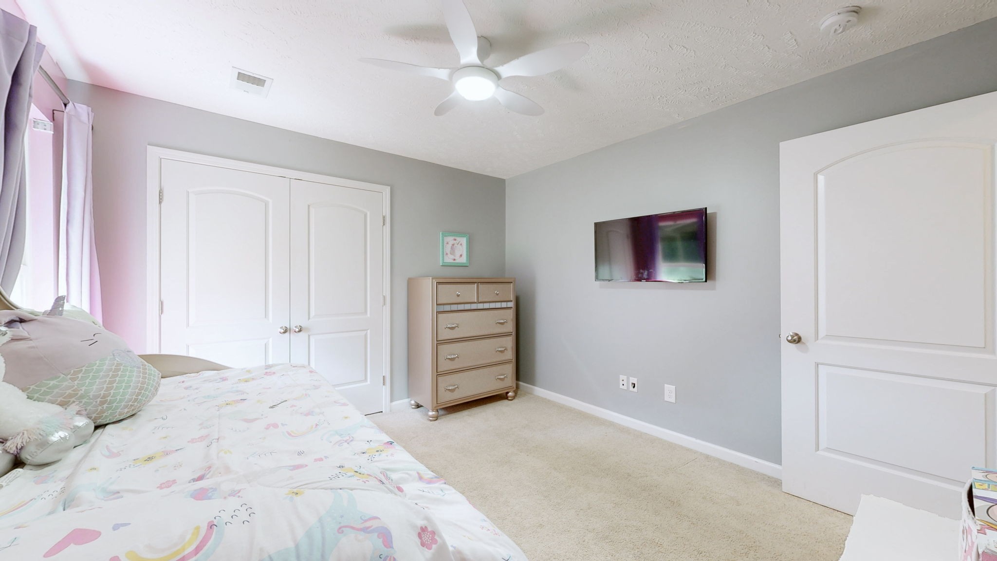 1064 Campbell Ave Property Photo 17