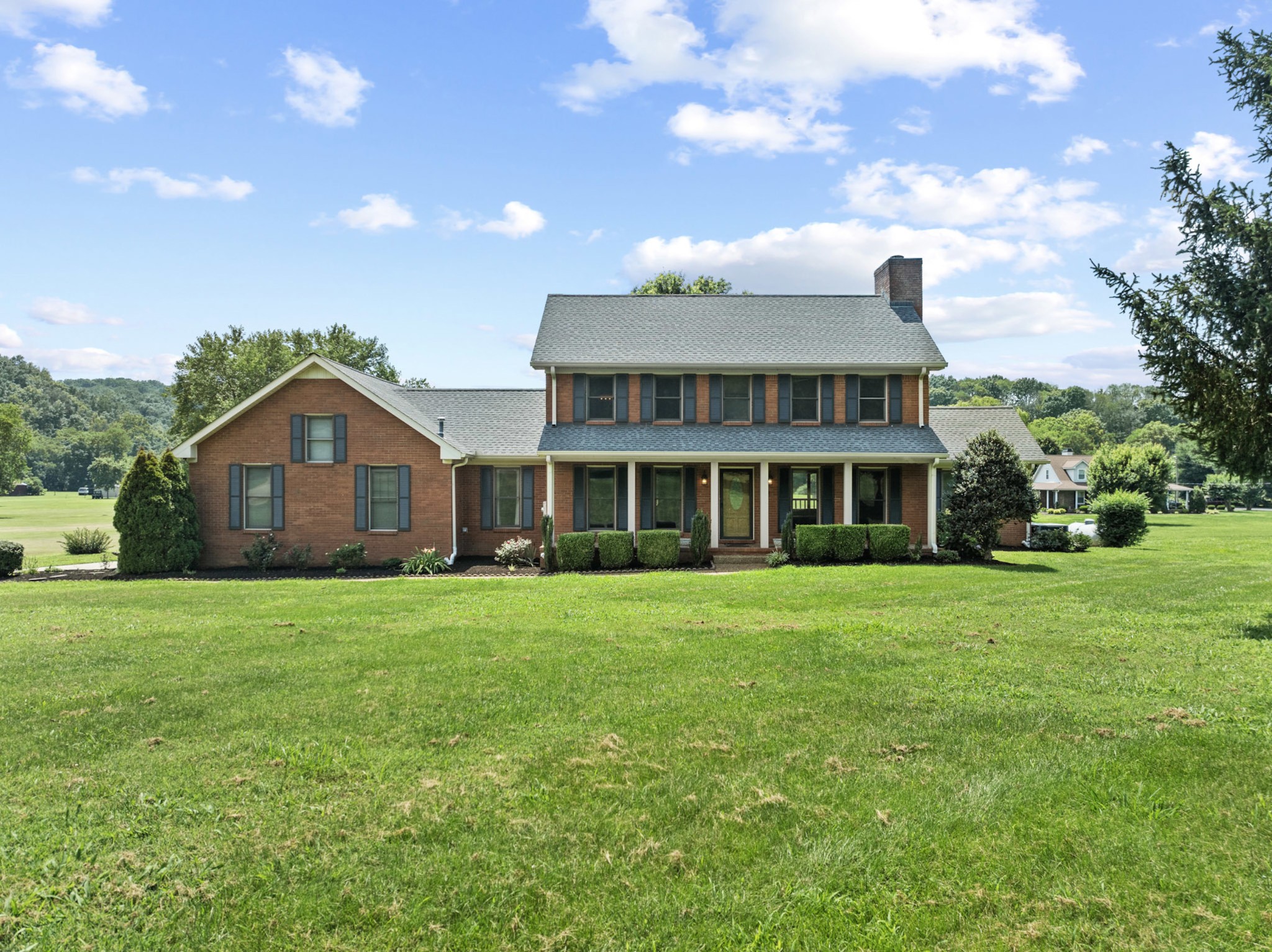 7935 Old Springfield Pike Property Photo 1