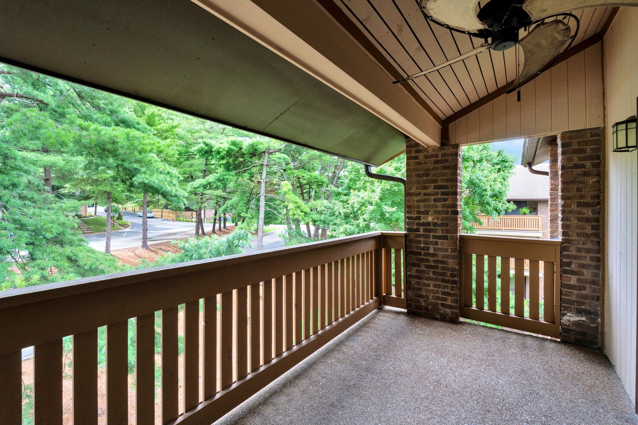 123 Hillsboro Pl Property Photo 2