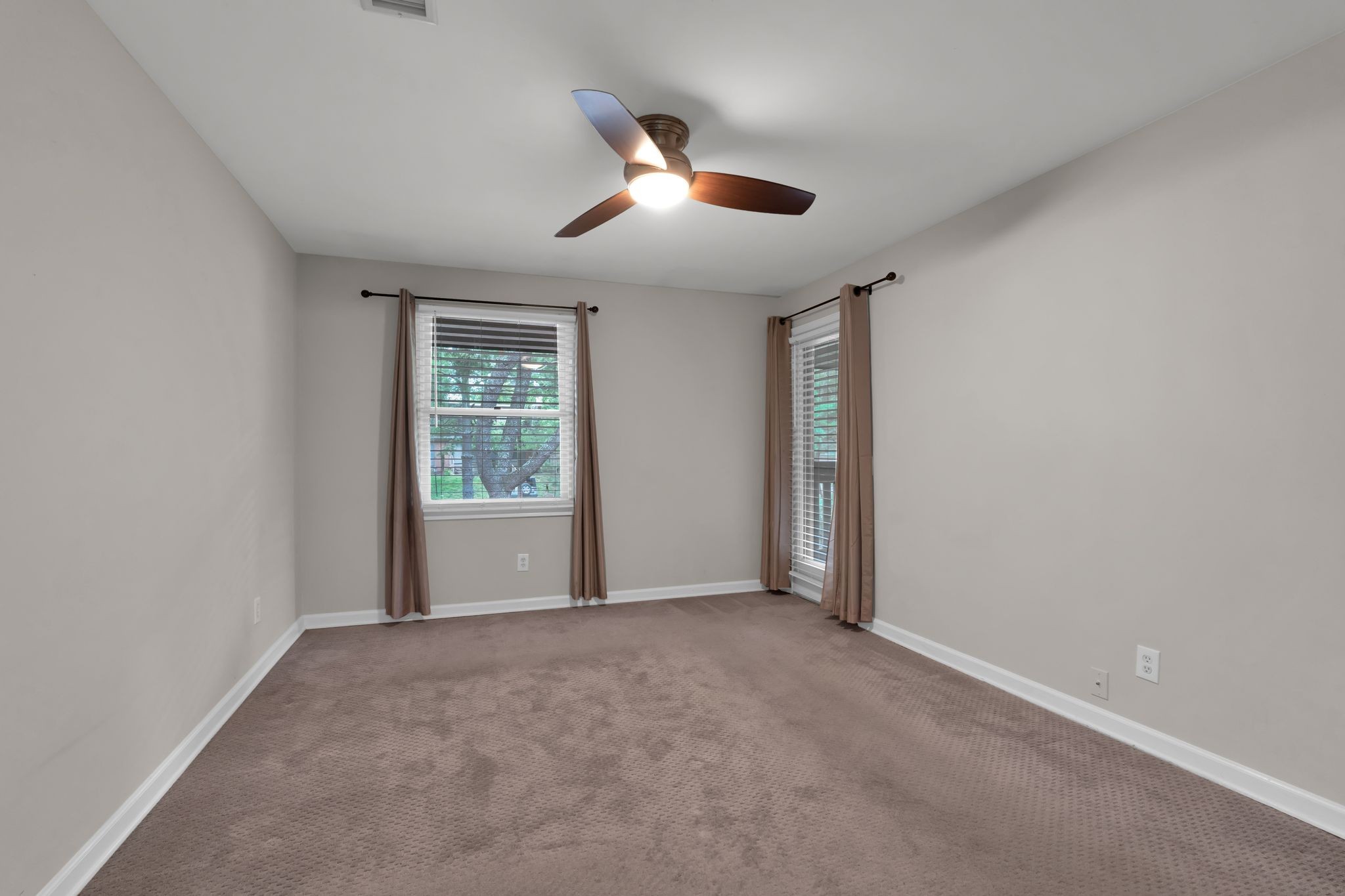 123 Hillsboro Pl Property Photo 21