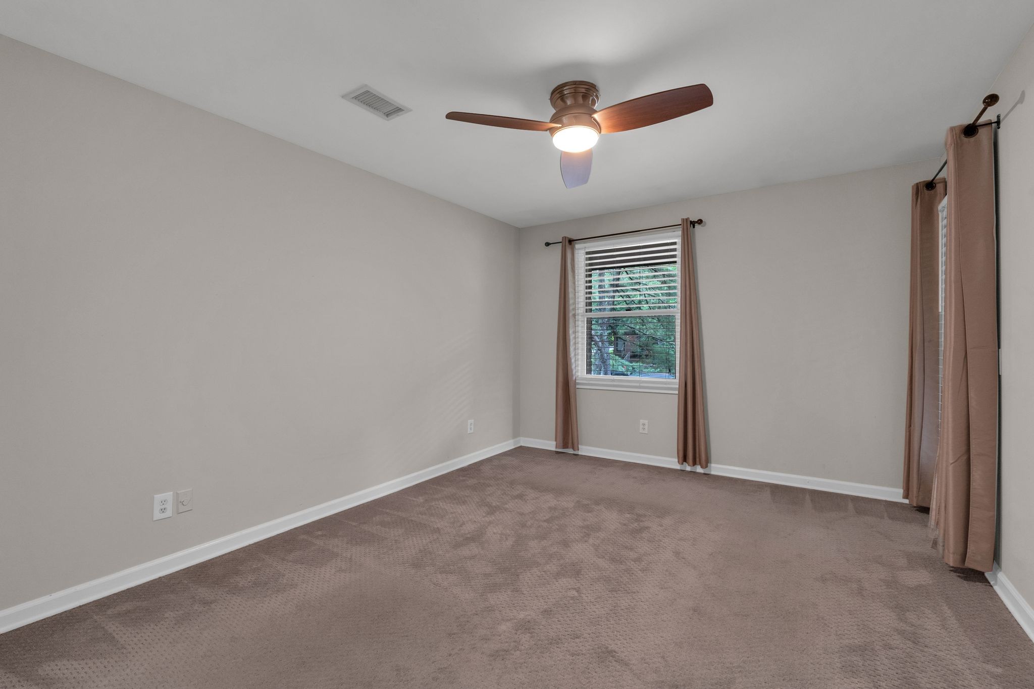 123 Hillsboro Pl Property Photo 22