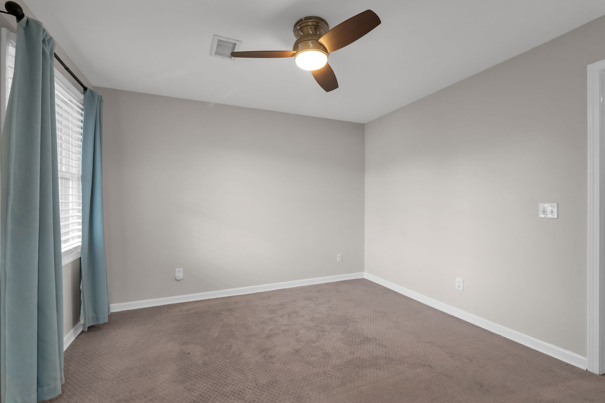 123 Hillsboro Pl Property Photo 27