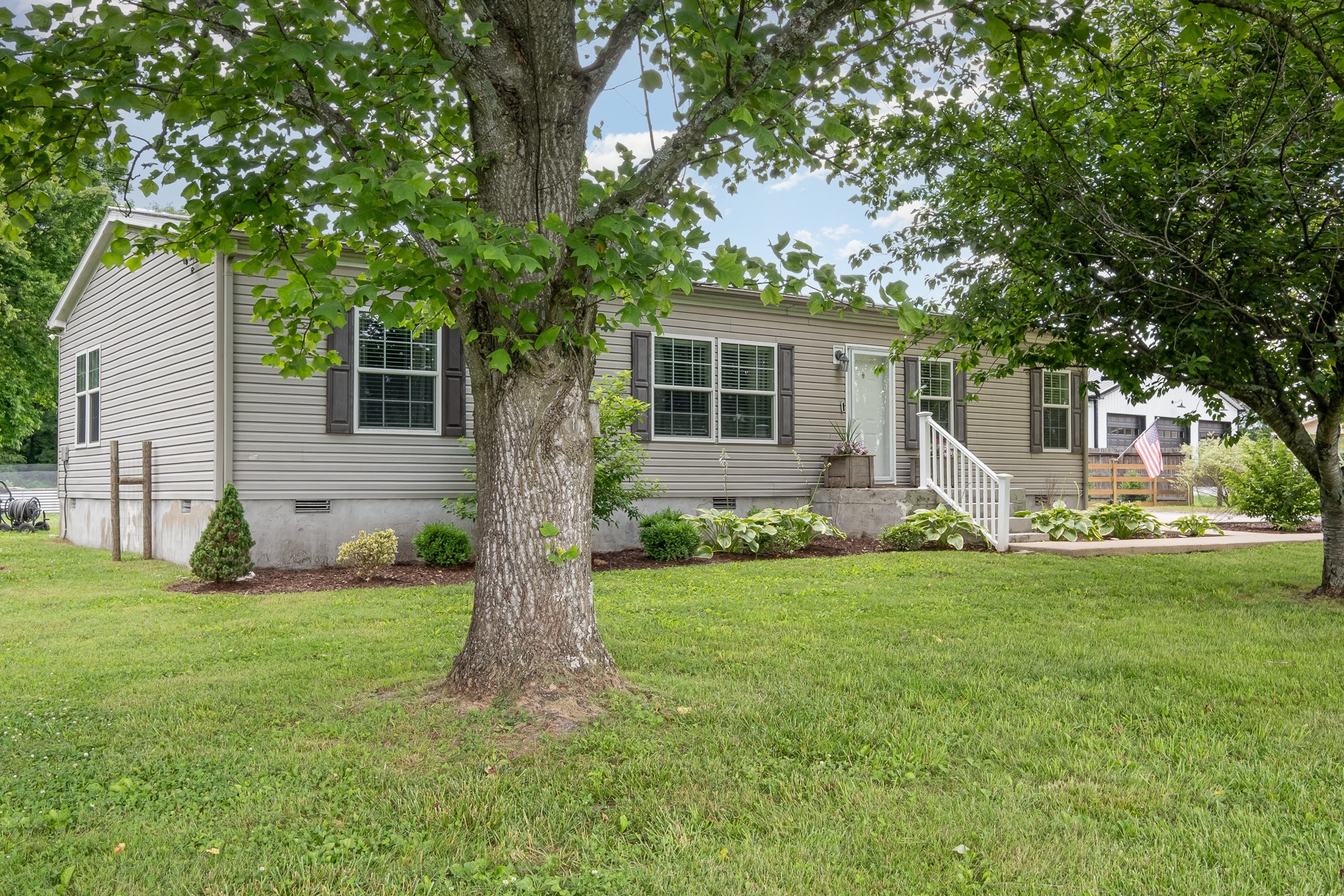 1150 Kingwood Ln Property Photo 1