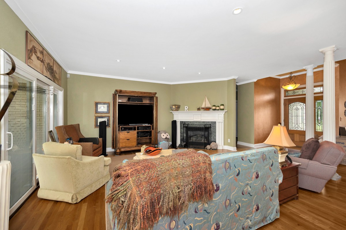 332 Riverfront Rd Property Photo 12