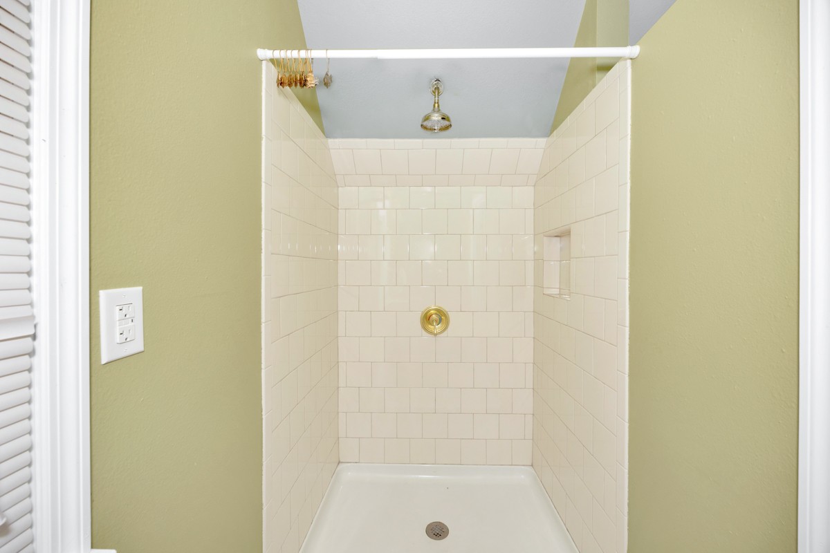 332 Riverfront Rd Property Photo 38