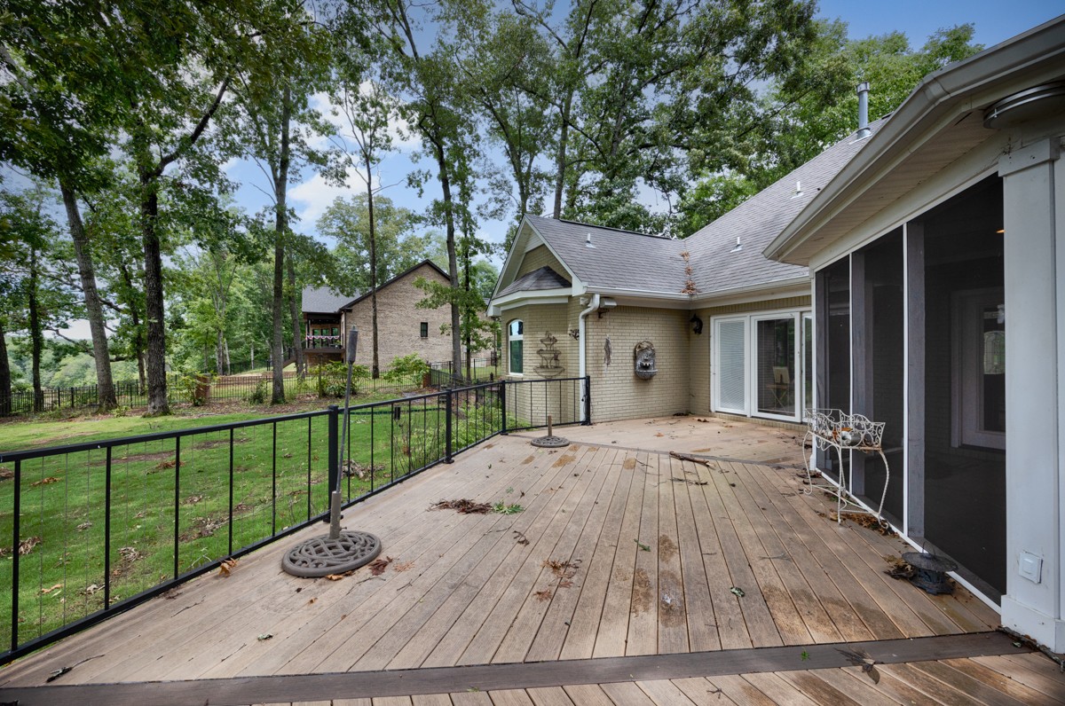 332 Riverfront Rd Property Photo 45
