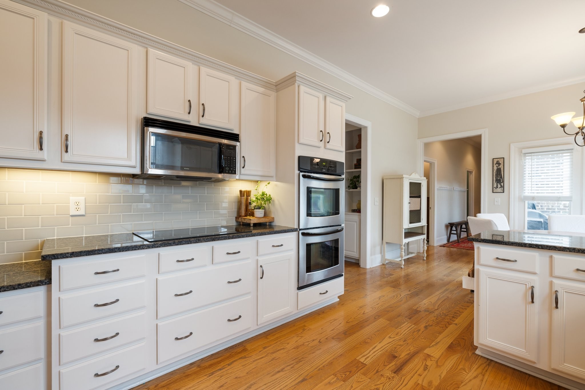 3448 Colebrook Dr Property Photo 4