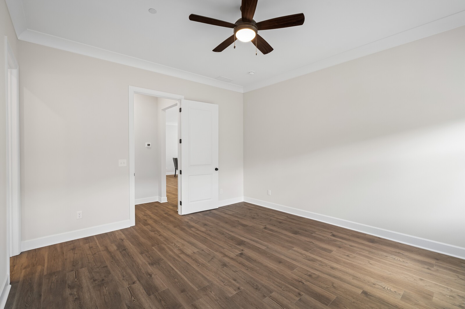 469 Buckwood Avenue, E Property Photo 25