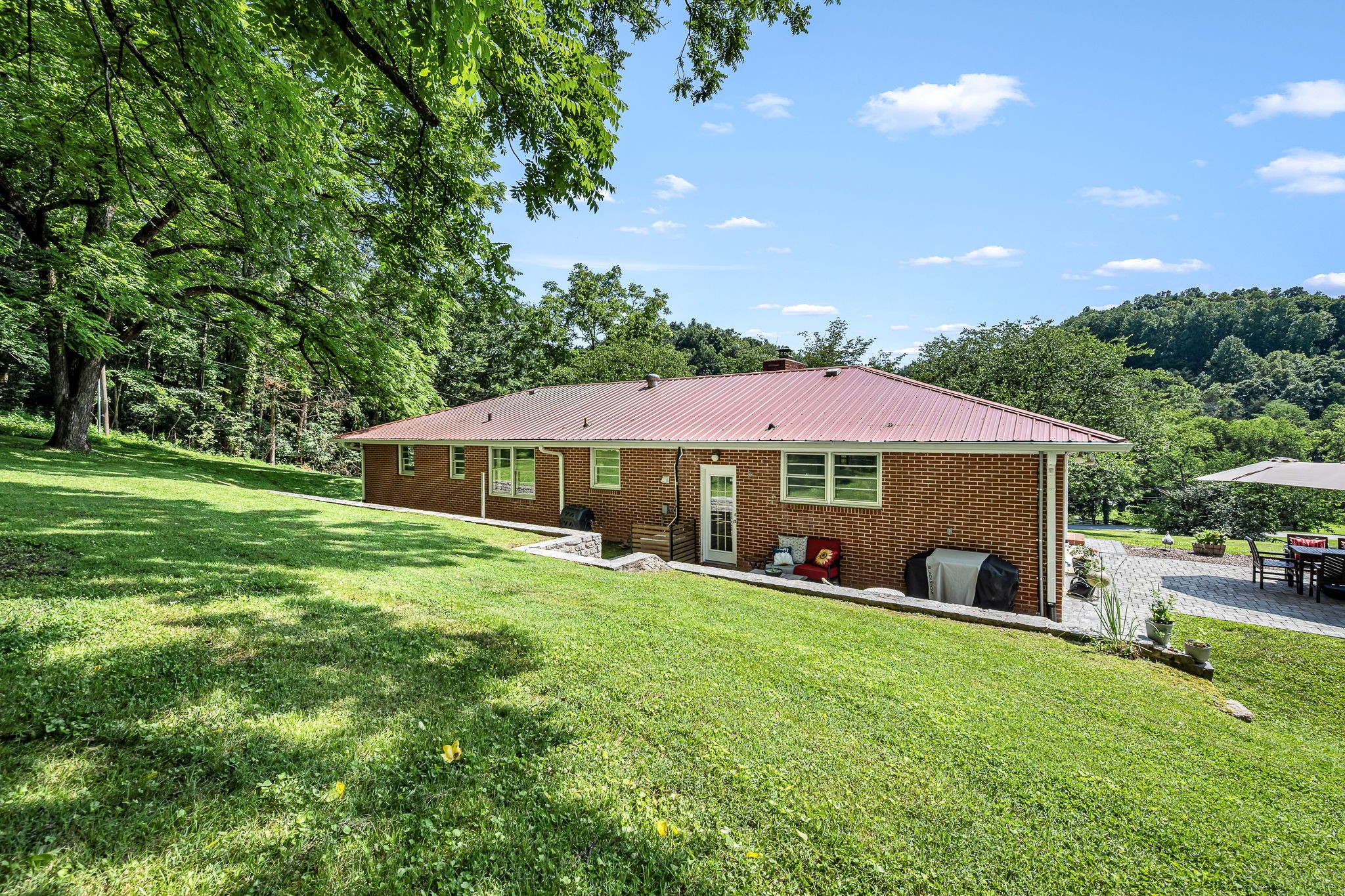 330 Cascade Hollow Road Property Photo 27