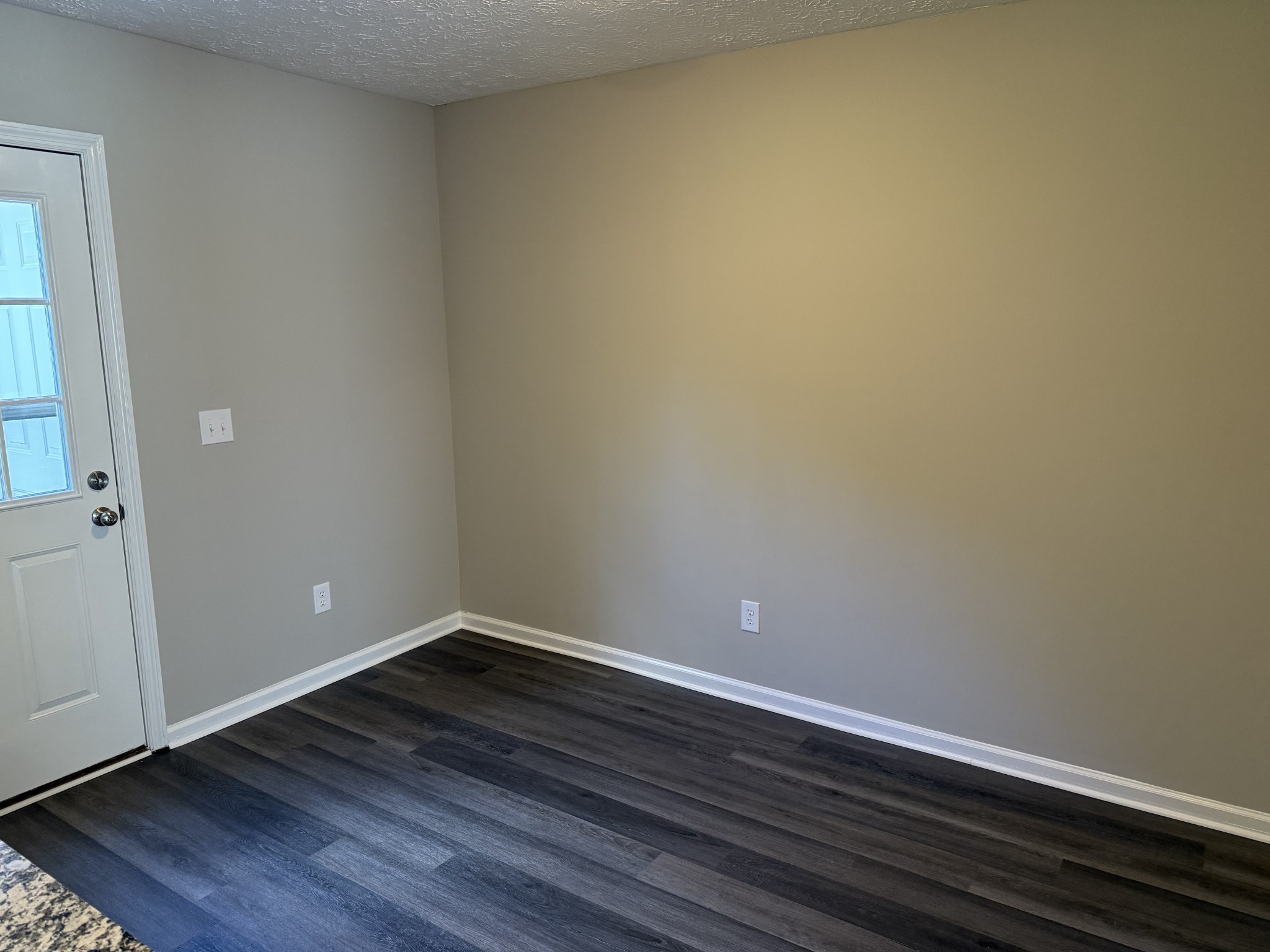 185 Thistle Ln Property Photo 3