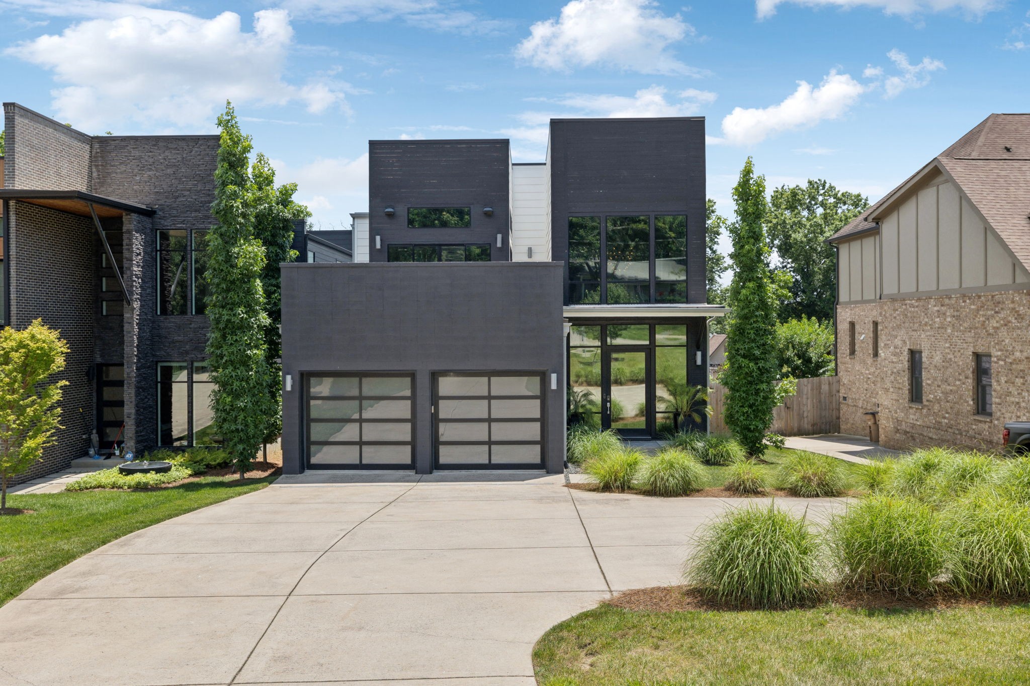 4506b Belmont Park Ter Property Photo 1