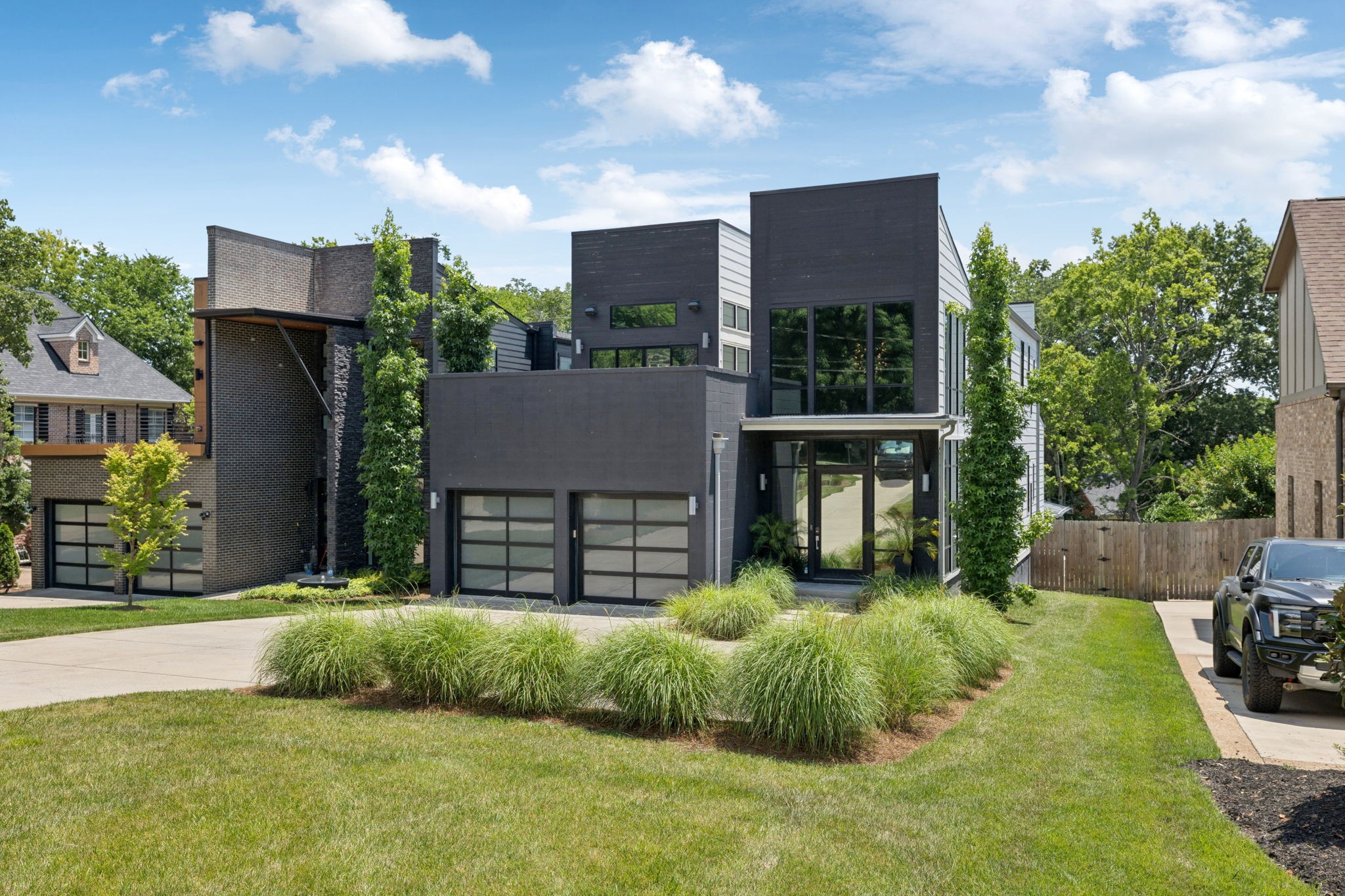 4506b Belmont Park Ter Property Photo 3