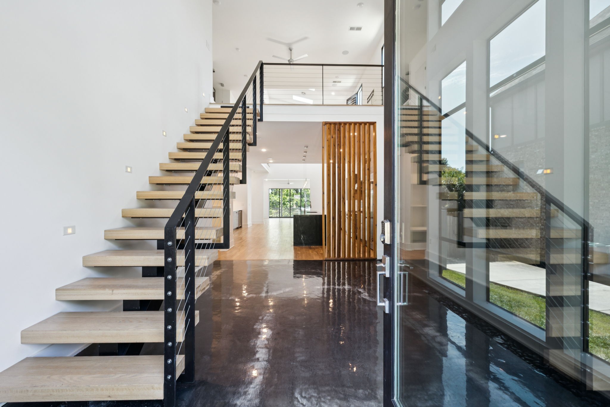 4506b Belmont Park Ter Property Photo 6