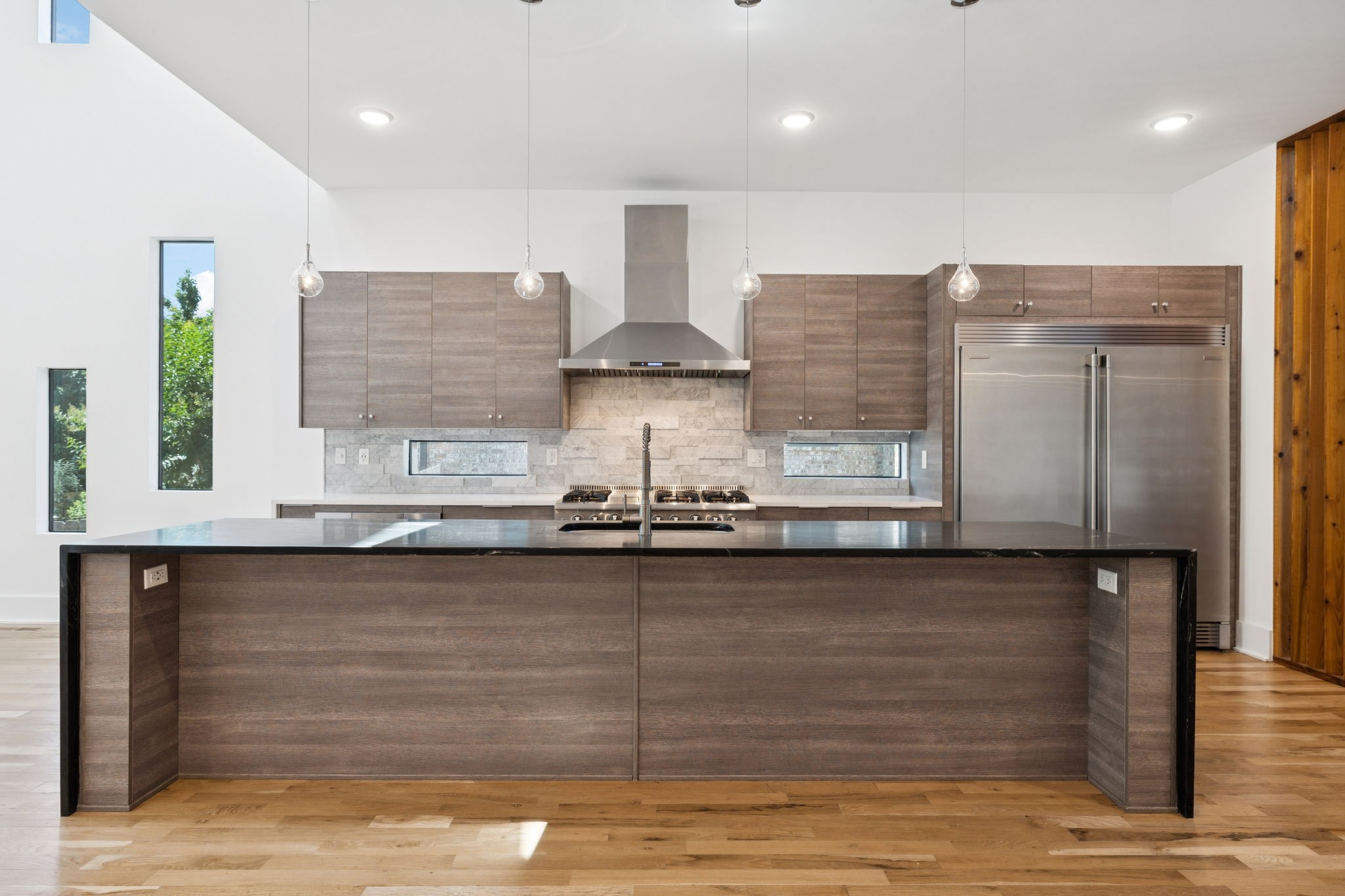 4506b Belmont Park Ter Property Photo 11