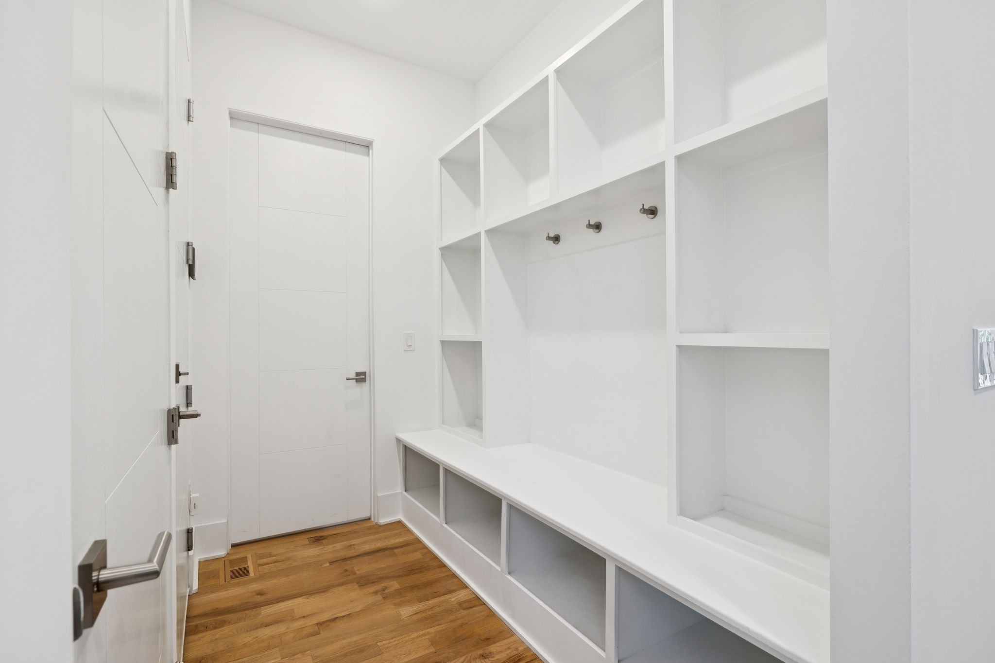 4506b Belmont Park Ter Property Photo 16