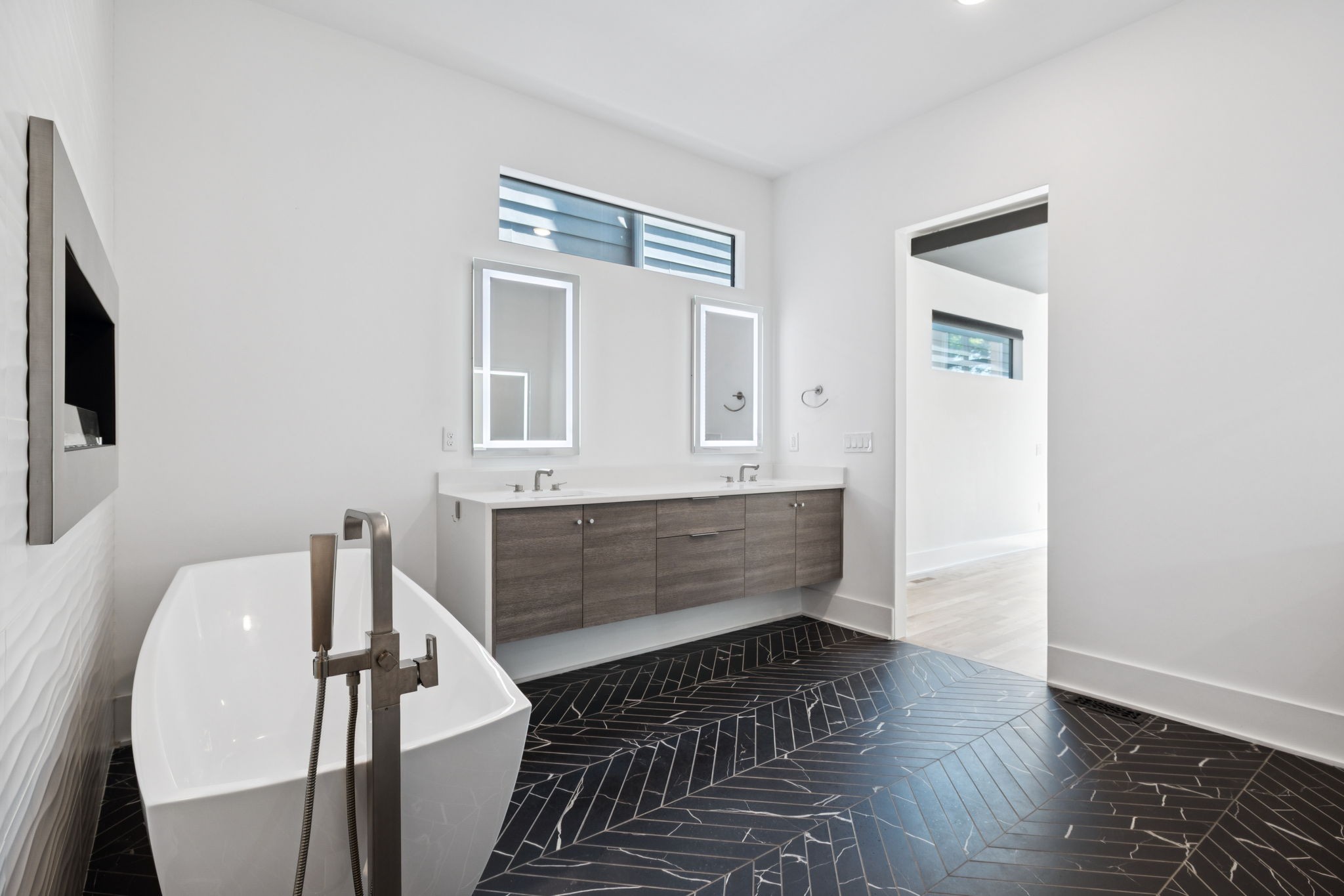 4506b Belmont Park Ter Property Photo 26