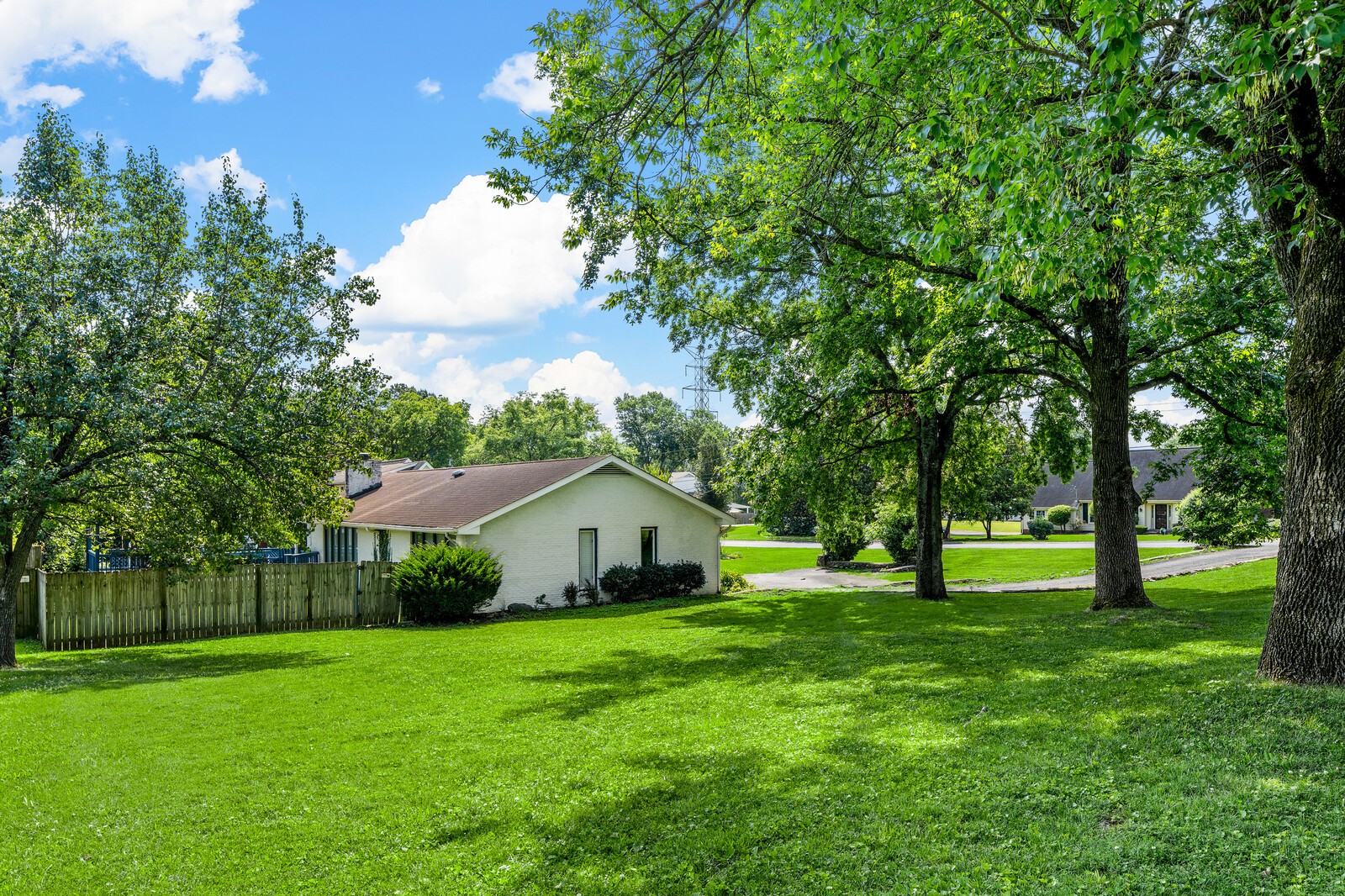 4052 Port Cleburne Ln Property Photo 8
