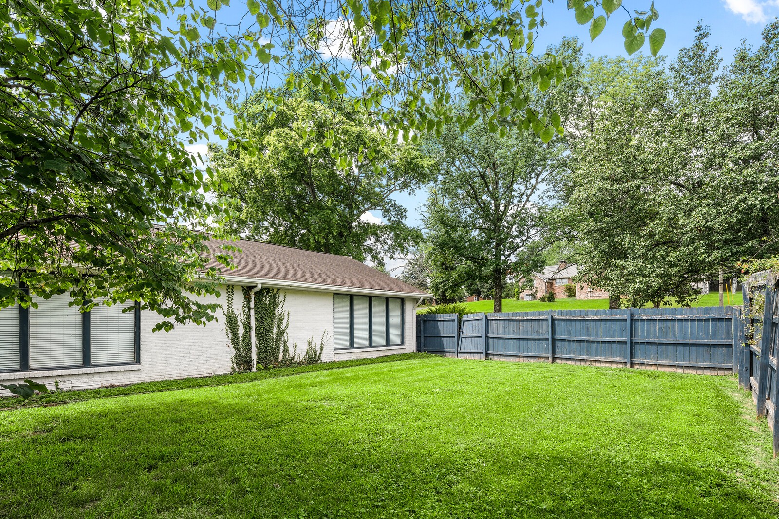 4052 Port Cleburne Ln Property Photo 14