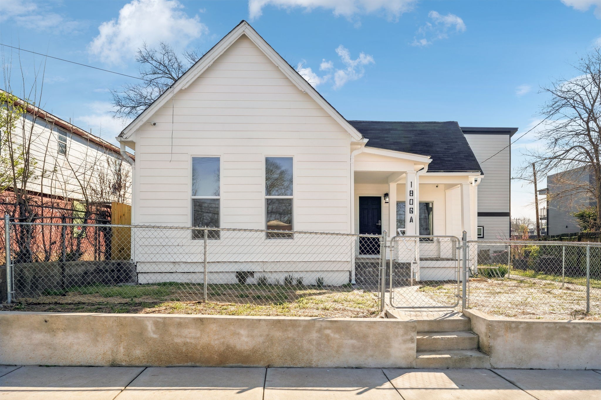 1806 15th Ave, N Property Photo 1