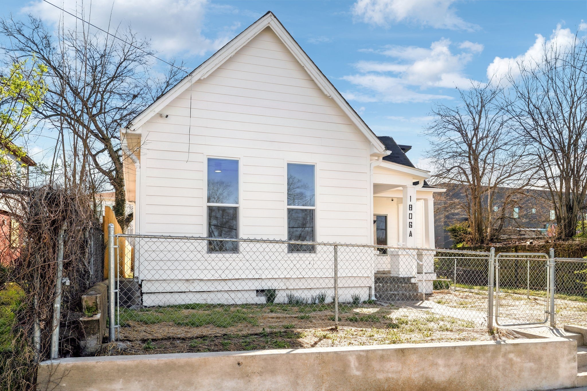 1806 15th Ave, N Property Photo 2