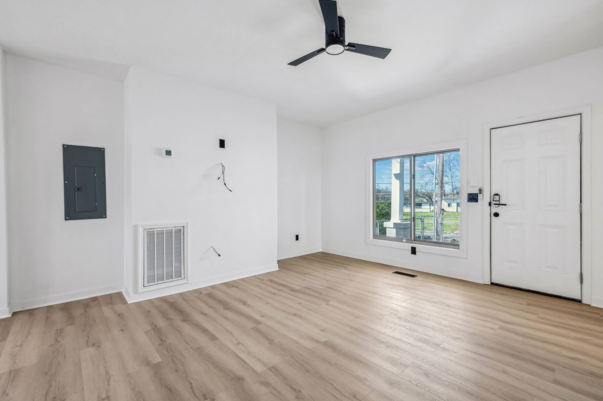 1806 15th Ave, N Property Photo 9