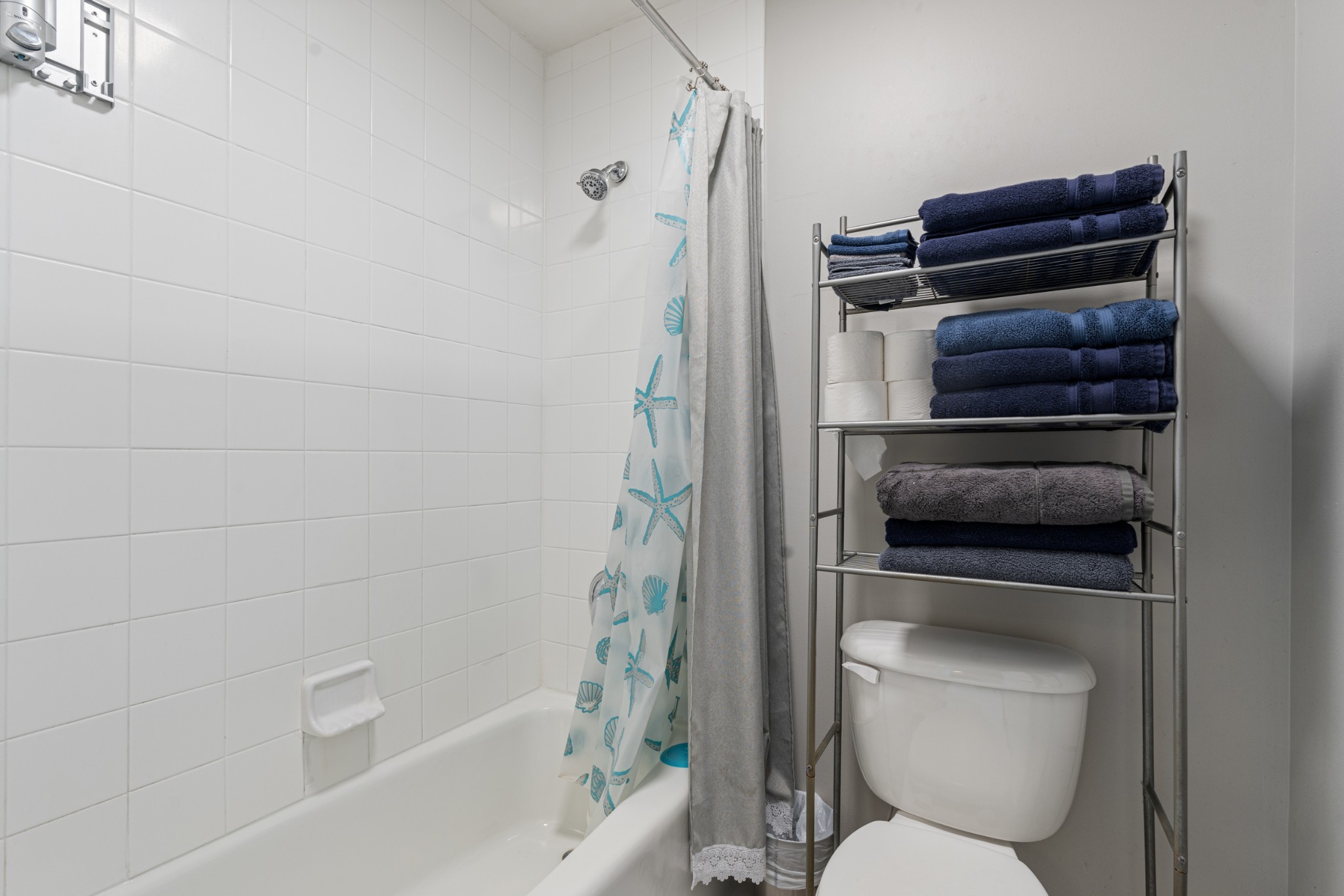 728 1st Ave, N Property Photo 9