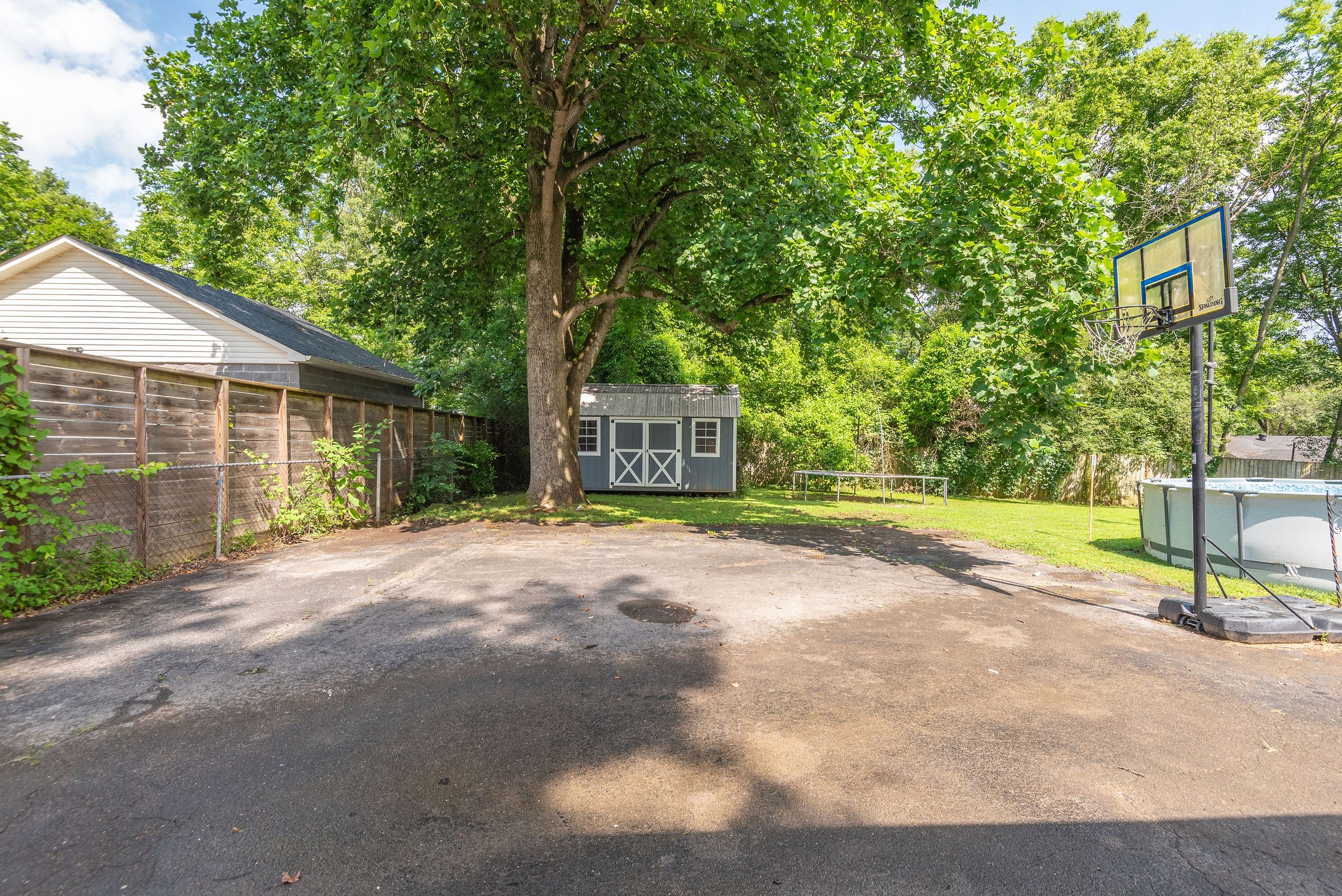 126 Greenyards Pl Property Photo 6