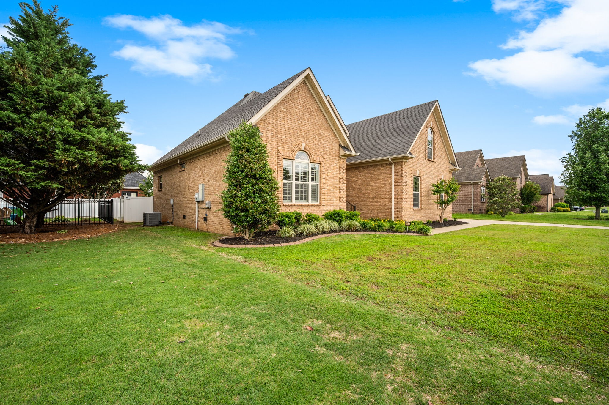 3358 Shady Forest Dr Property Photo 6