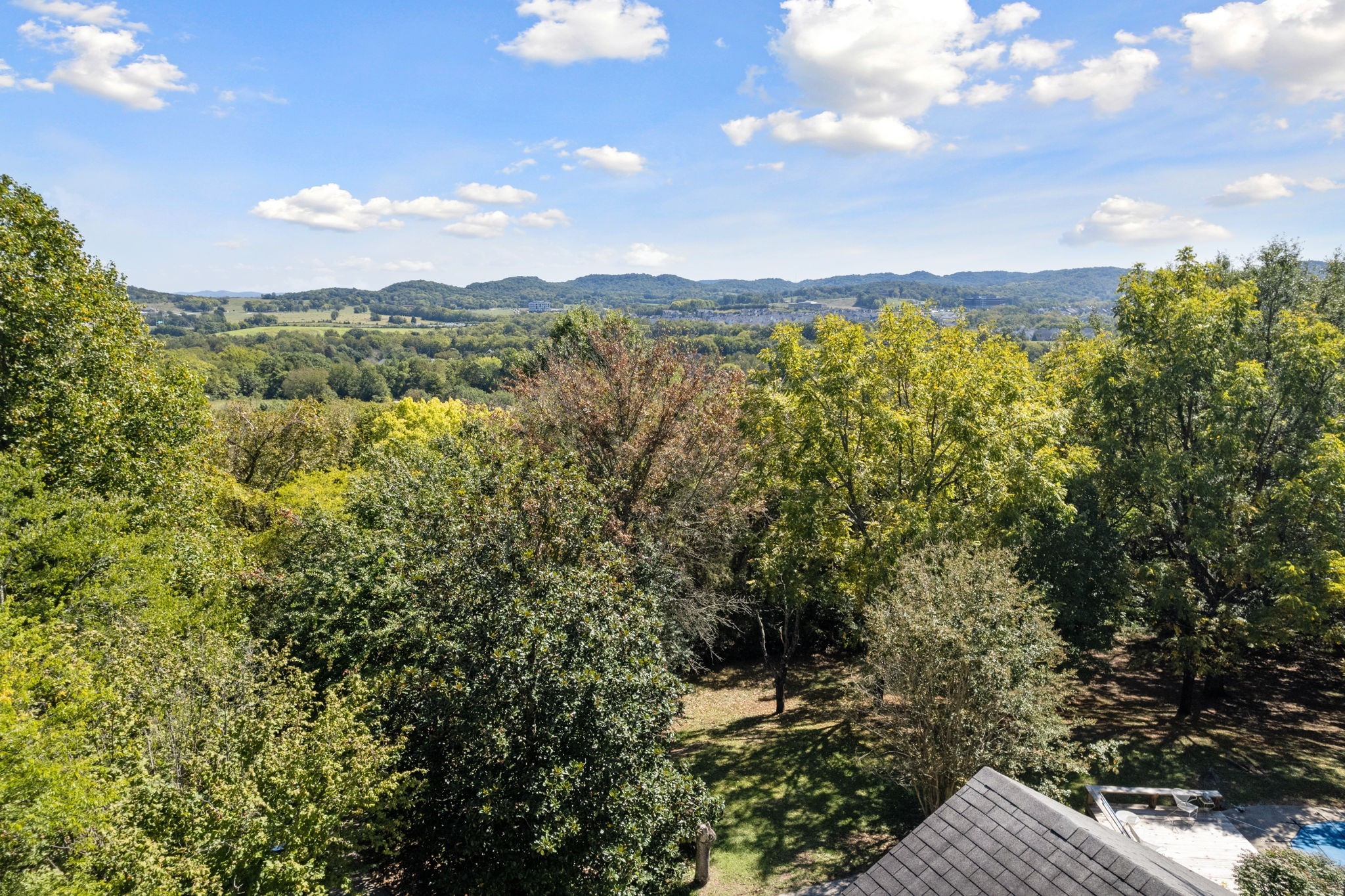 1440 Lewisburg Pike Property Photo 4