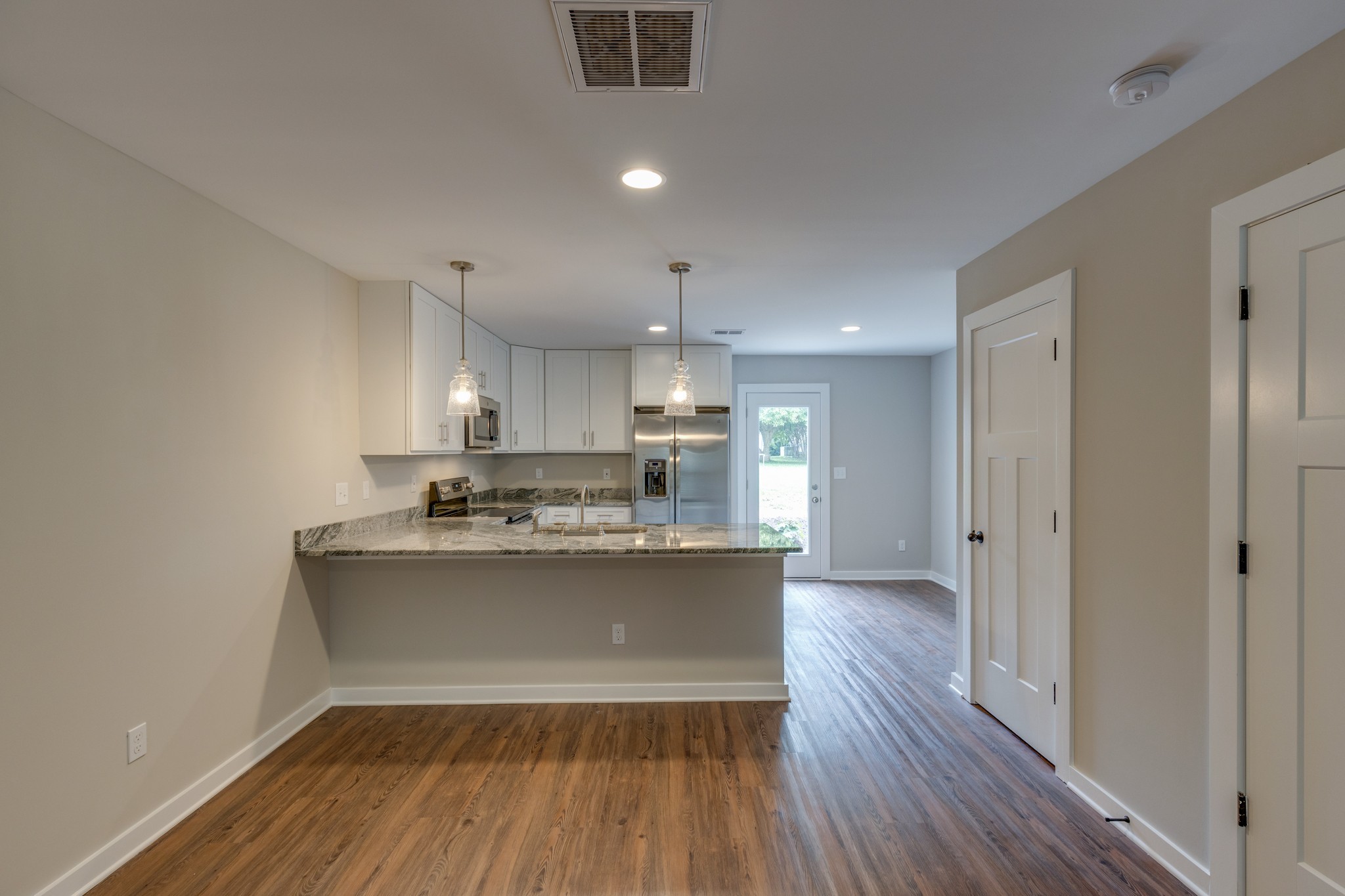 622 Hadley Village Blvd Property Photo 4